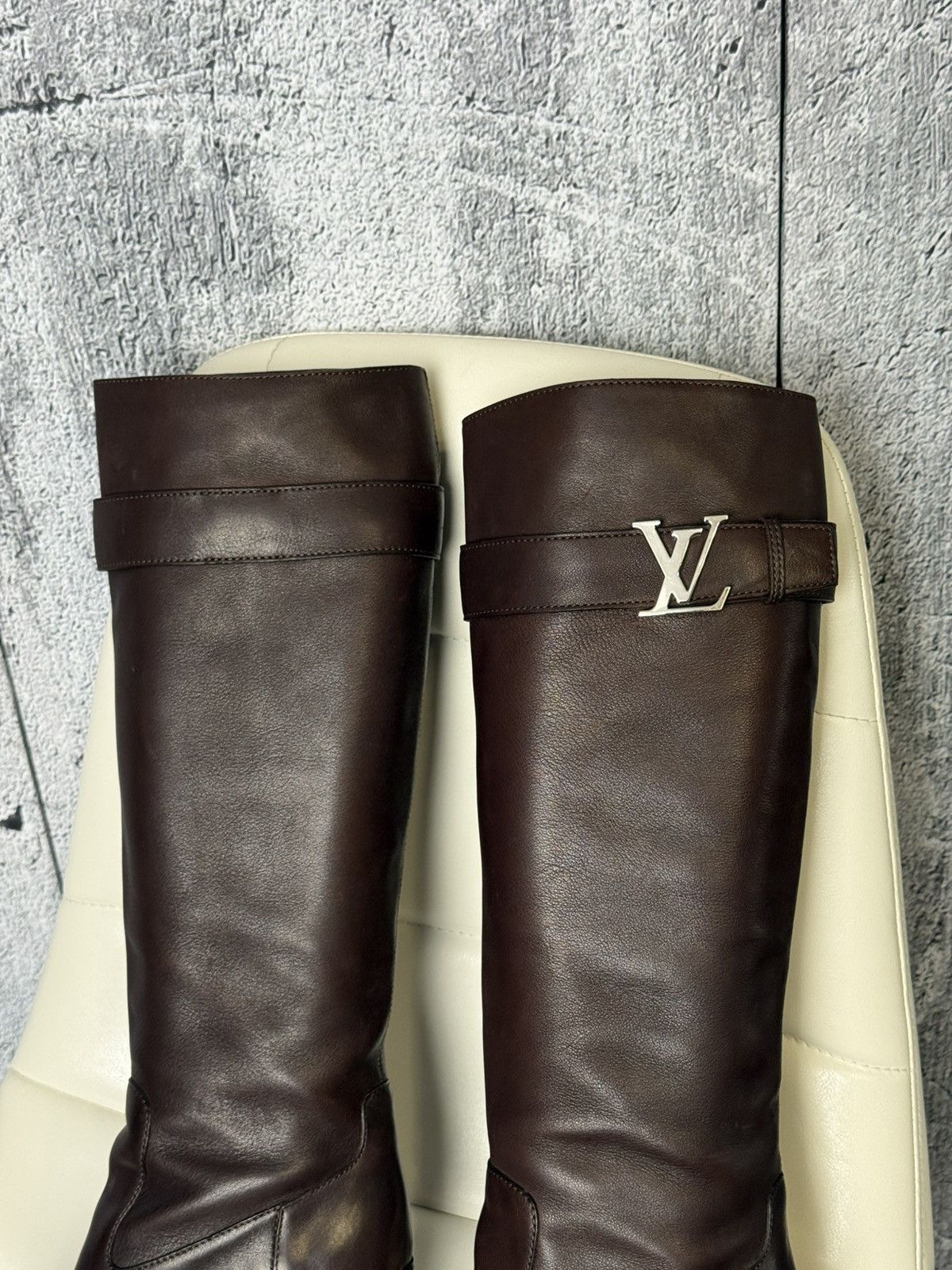Louis Vuitton Louis Vuitton LV Logo Knee High Boots Leather Block Heel Size US 7 / IT 37 - 2 Thumbnail