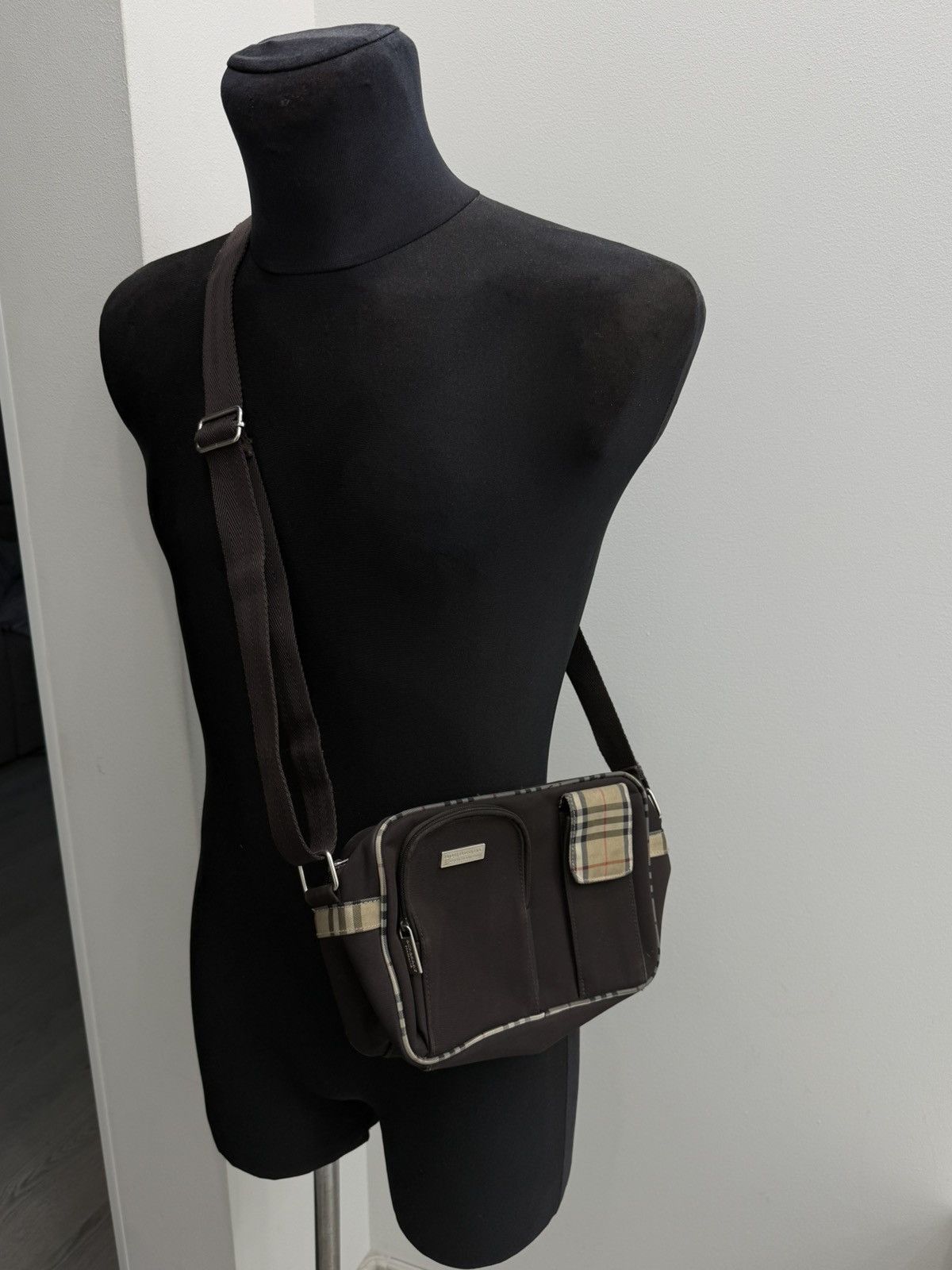Burberry Burberry Fragnance nova check shoulder/messenger bag Size ONE SIZE - 1 Thumbnail