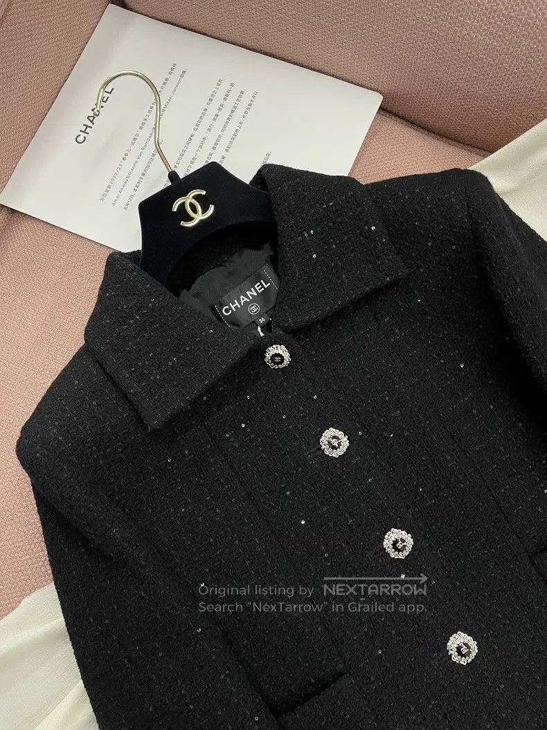 Chanel Chanel 25K black sequin lapel jacket Size XS / US 0-2 / IT 36-38 - 2 Thumbnail
