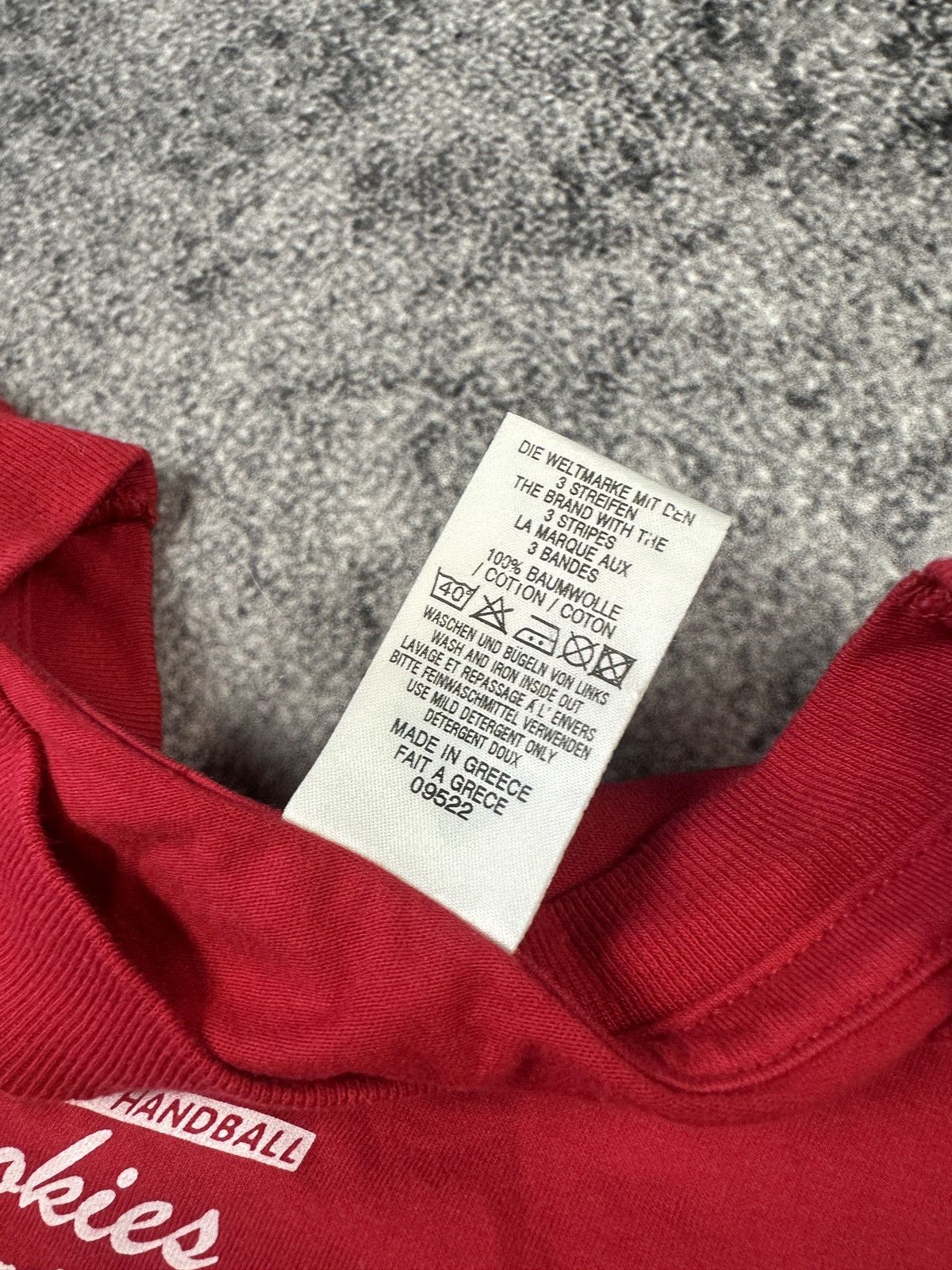Vintage Vintage Adidas Suisse 2004 Hanball Jersey Blokecore VTg XL Size US XL / EU 56 / 4 - 4 Thumbnail