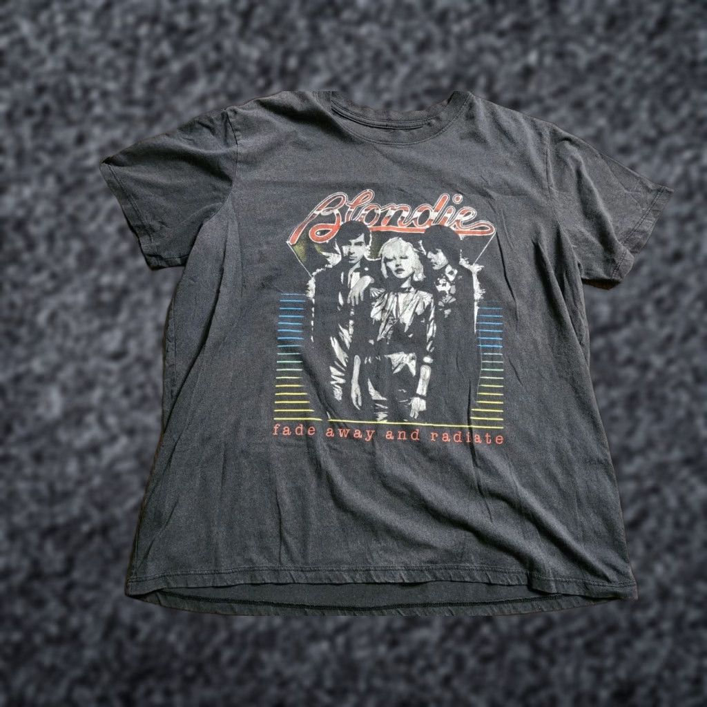 Vintage VINTAGE Blondie T-Shirt Women XL Black Solid Short Sleeve Crew Neck Music Band Tee 80s 90s Size XL / US 12-14 / IT 48-50 - 1 Thumbnail