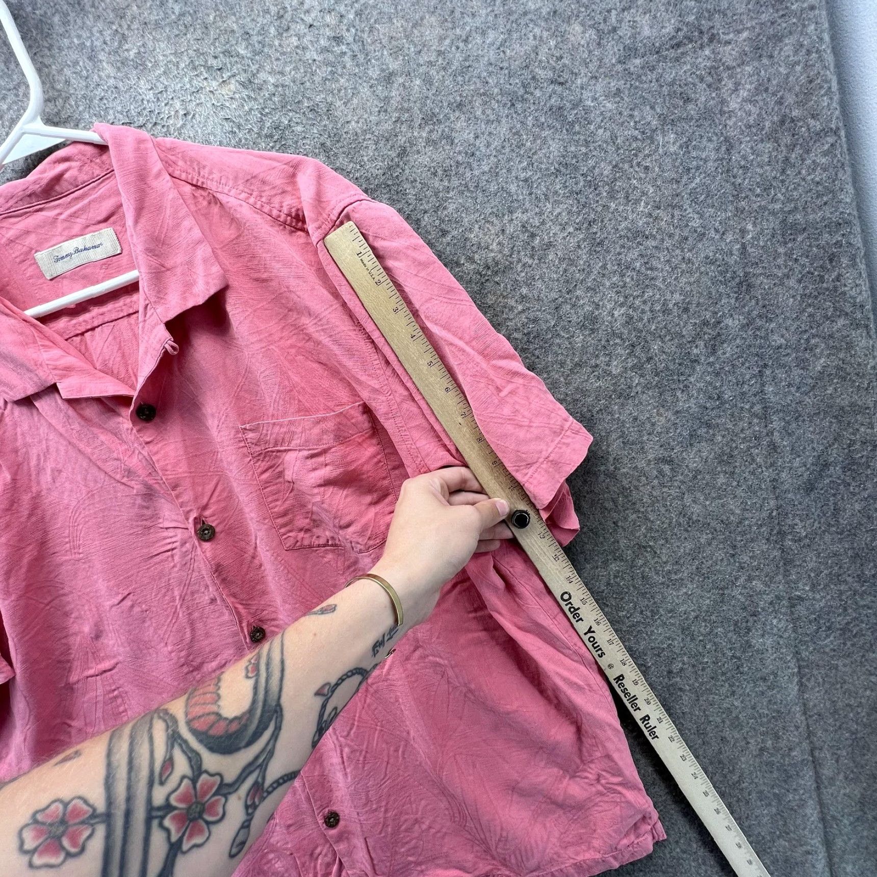 Tommy Bahama VINTAGE Tommy Bahama Shirt Mens XL Pink Silk Camp Short Sleeve Button Front Casual Blank Size US XL / EU 56 / 4 - 4 Thumbnail