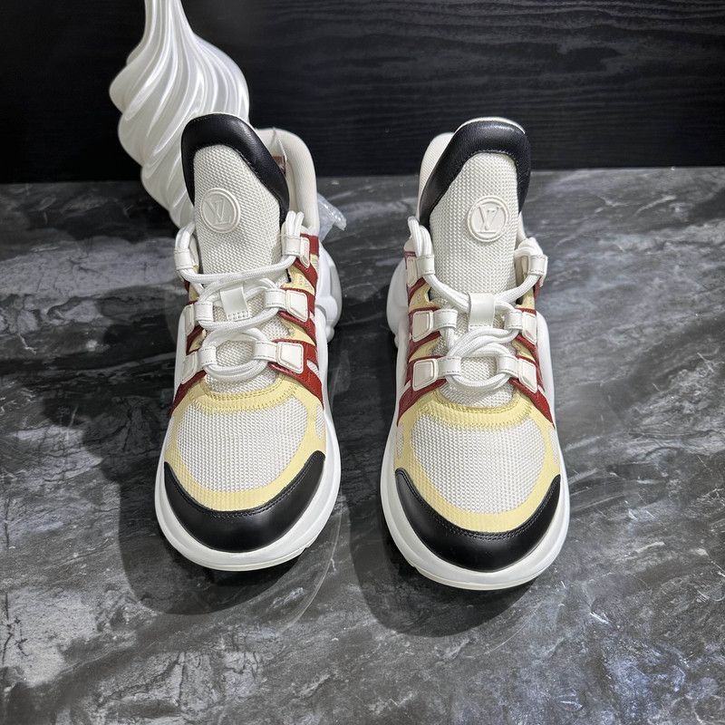 Louis Vuitton Louis Vuitton Stylish Low-Top Casual Sneakers - Size US 5.5 / EU 38 - 2 Thumbnail