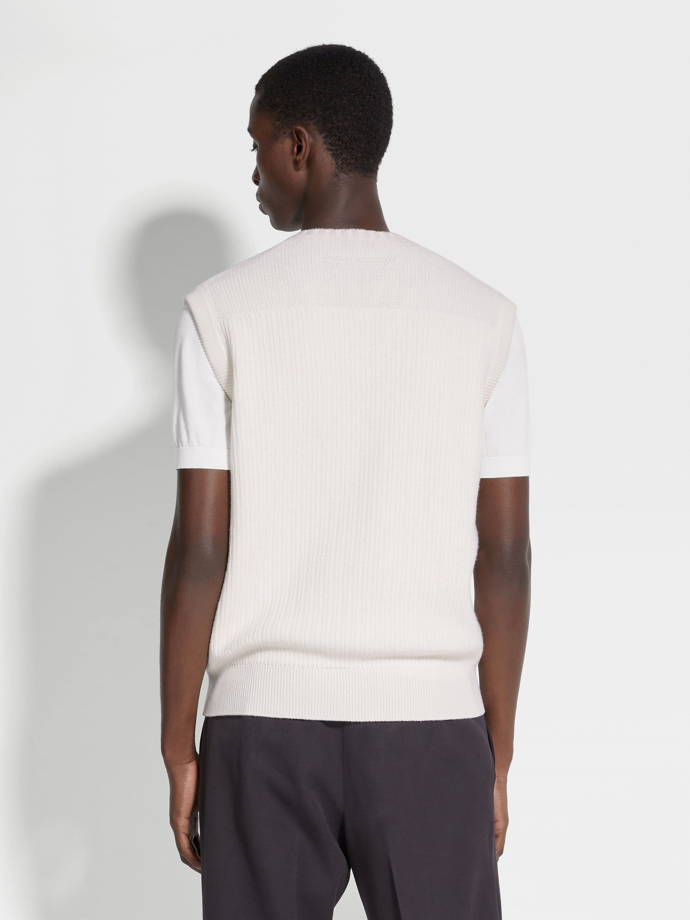 Ermenegildo Zegna o1s1rm0225 RUDQ8 Vest in White Size US L / EU 52-54 / 3 - 5 Thumbnail