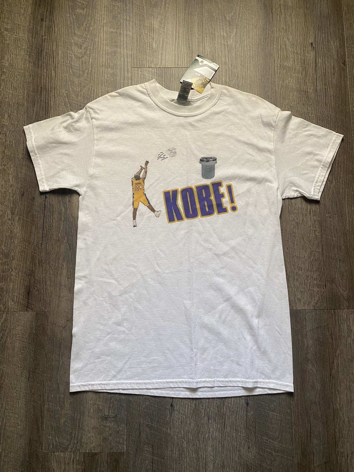 Gildan Kobe Bryant Tee Size US M / EU 48-50 / 2 - 1 Thumbnail