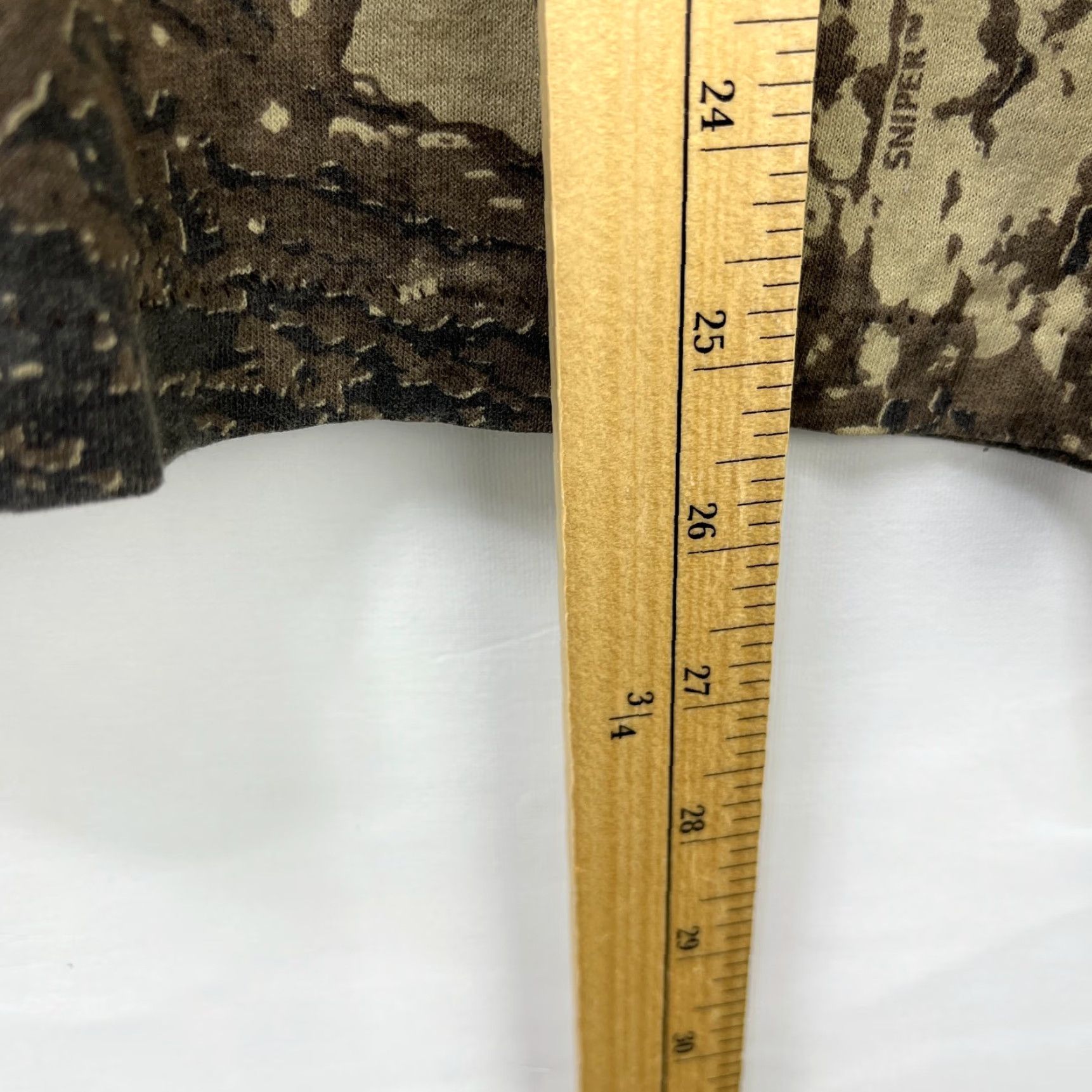 Realtree VINTAGE Realtree Camo Long Sleeve Shirt Large Made in USA Men's T-Shirt, Green, 80s, 90s? Size US L / EU 52-54 / 3 - 7 Thumbnail