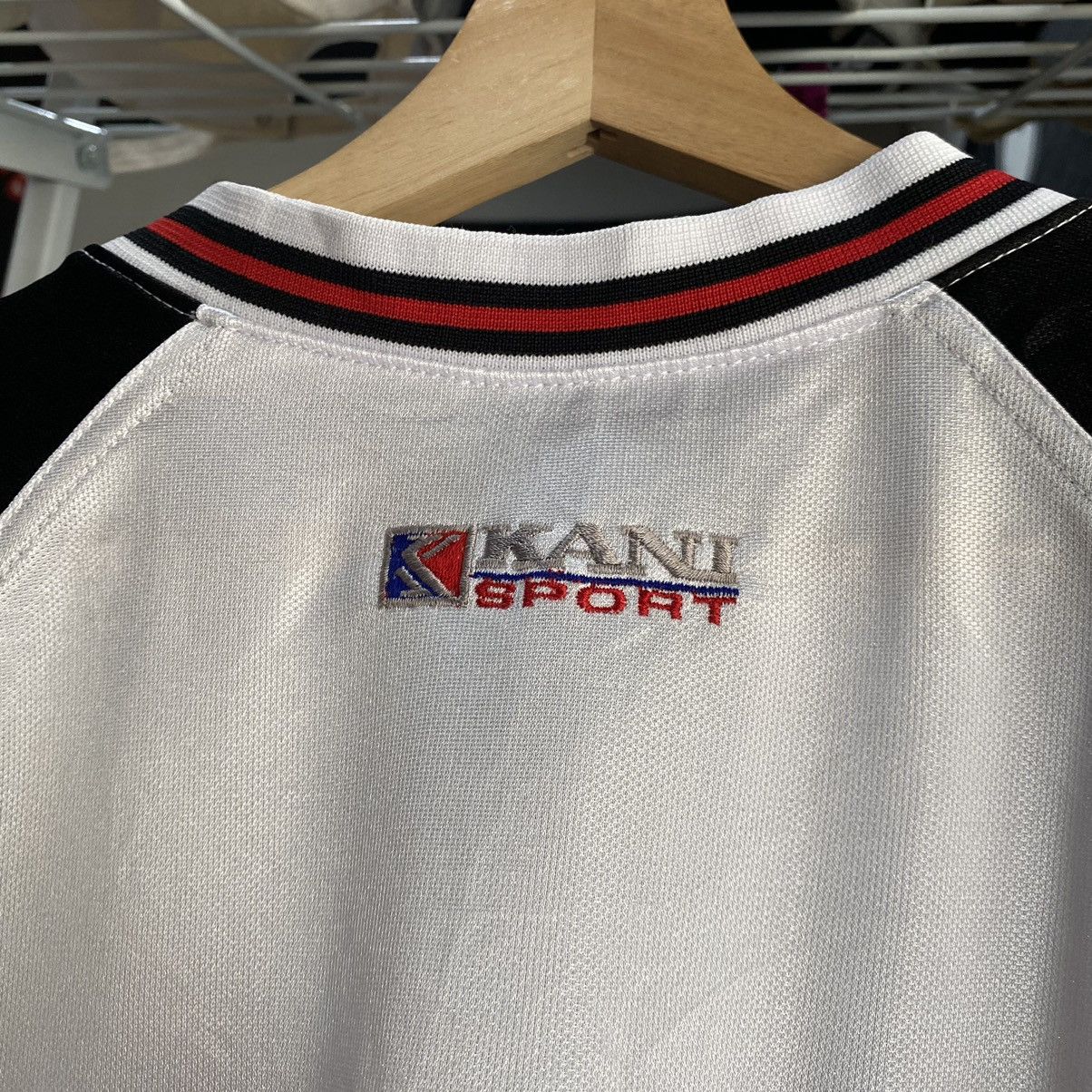 Karl Kani Vintage Karl Kani Jersey Big Logo Size US XL / EU 56 / 4 - 7 Thumbnail