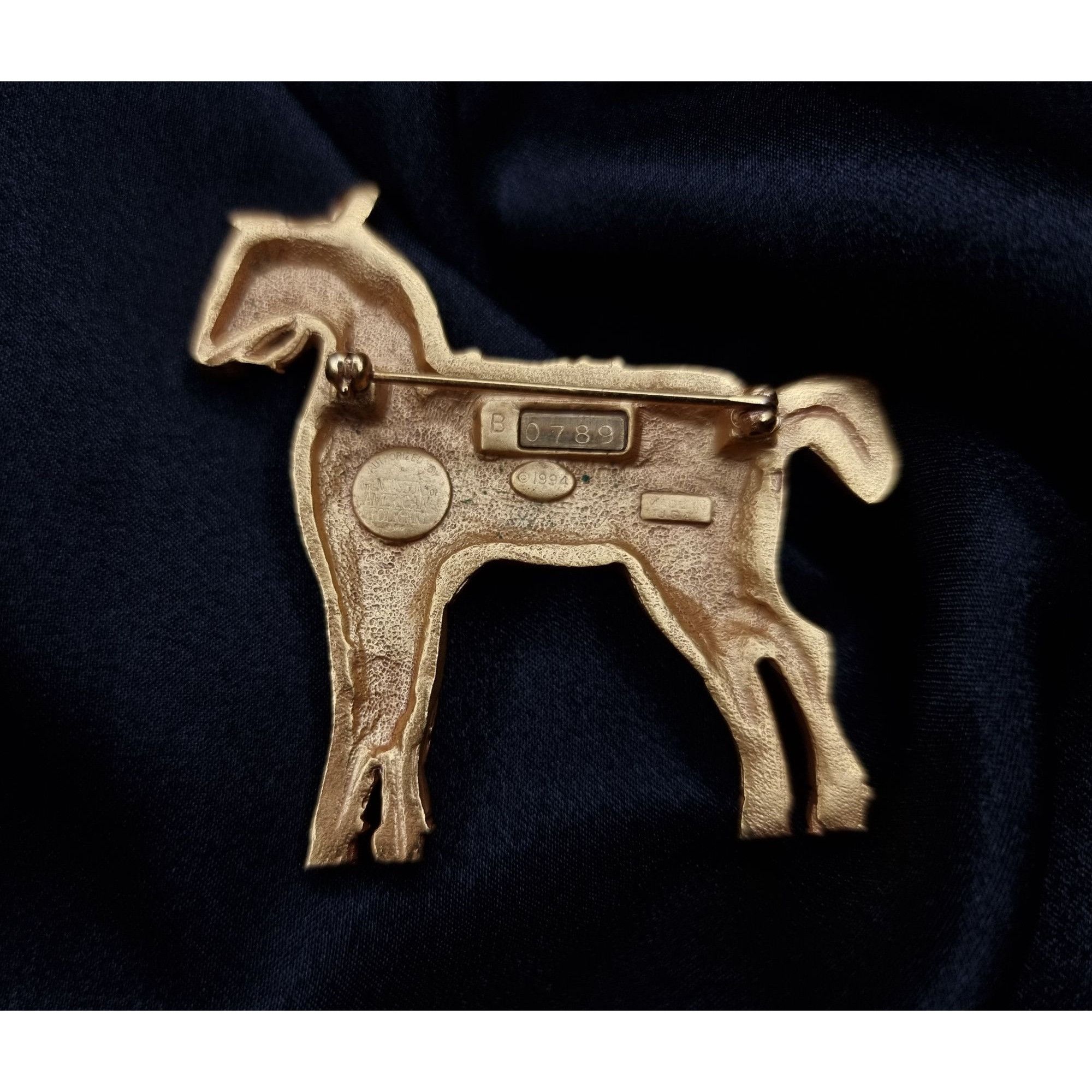 Vintage Vintage 1994 Museum Of American Folk Art Horse Brooch Pin Go Size ONE SIZE - 4 Thumbnail