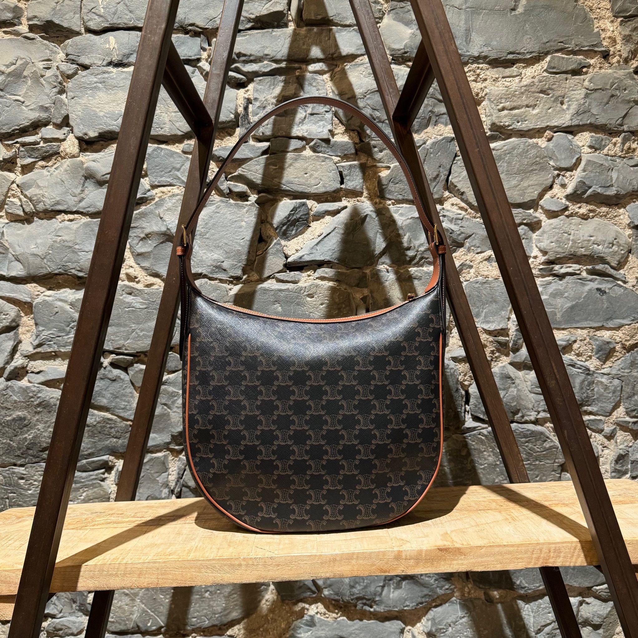 Celine Celine Triomphe Print Medium Heloise Shoulder Bag Size ONE SIZE - 1 Thumbnail