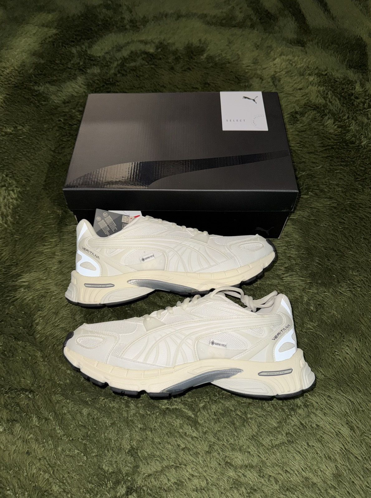Puma [US10] Puma Velophasis GORE-TEX Sail Reflective Off-White Size US 11 / EU 44 - 2 Thumbnail