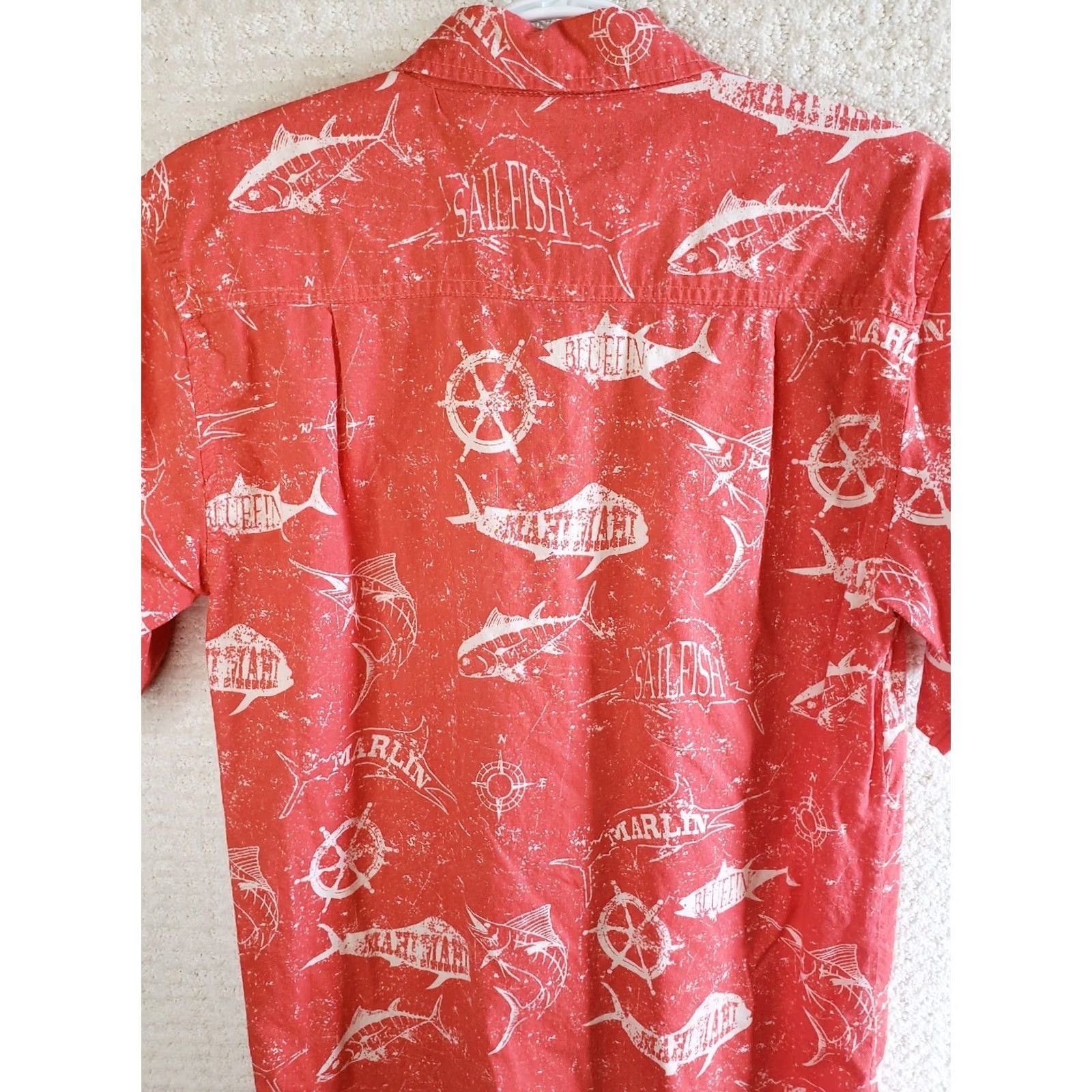 Vintage ClearWater Outfitters Men Shirt Red Short Sleeve Button-Up Fish Print Hawaiian Pattern Pocket Casual Travel New Size US S / EU 44-46 / 1 - 5 Thumbnail
