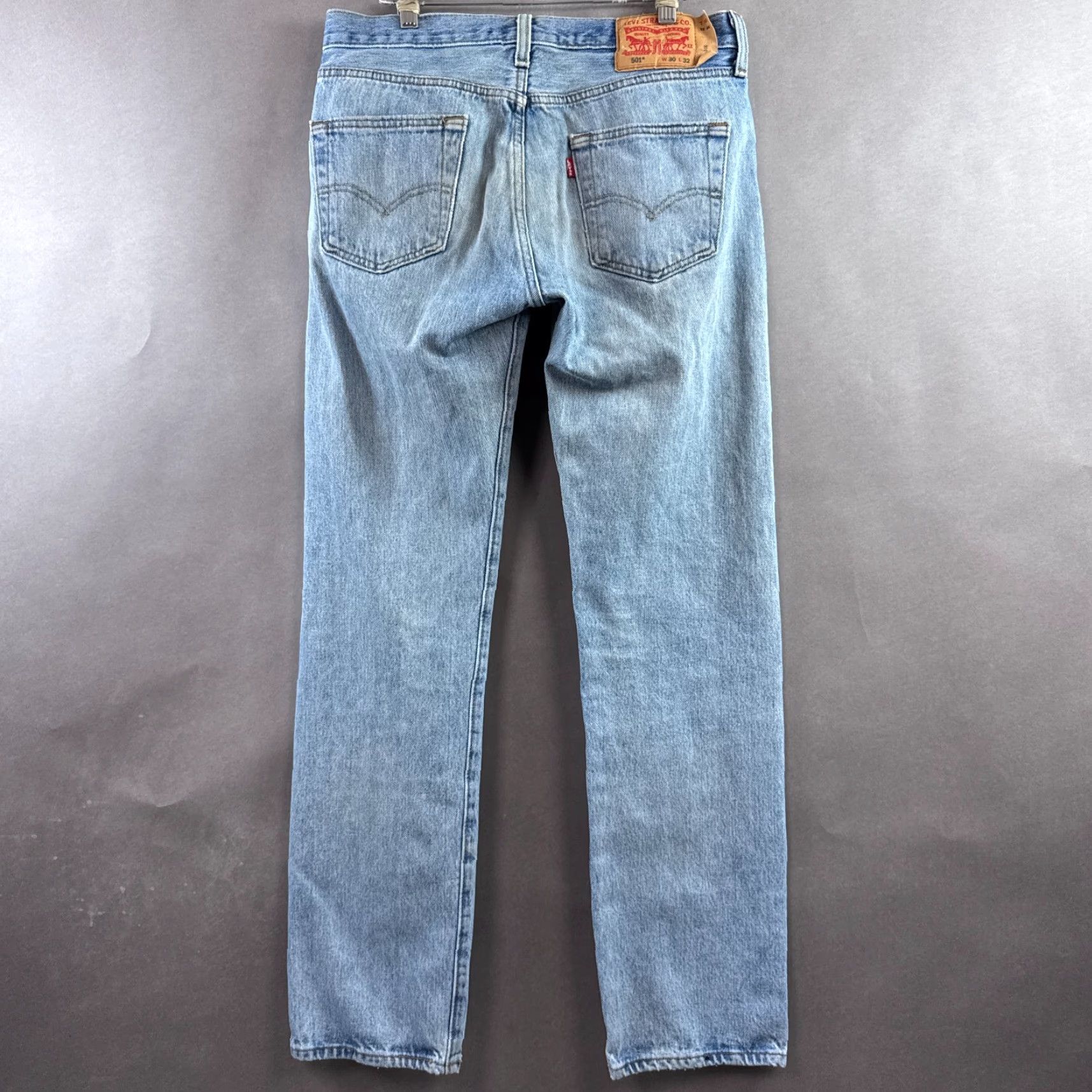 Levi's Levis 501 Jeans Mens 32x32 Blue Button Fly Denim Pant Work Distressed (Tag30x32) Size US 30 / EU 46 - 3 Thumbnail