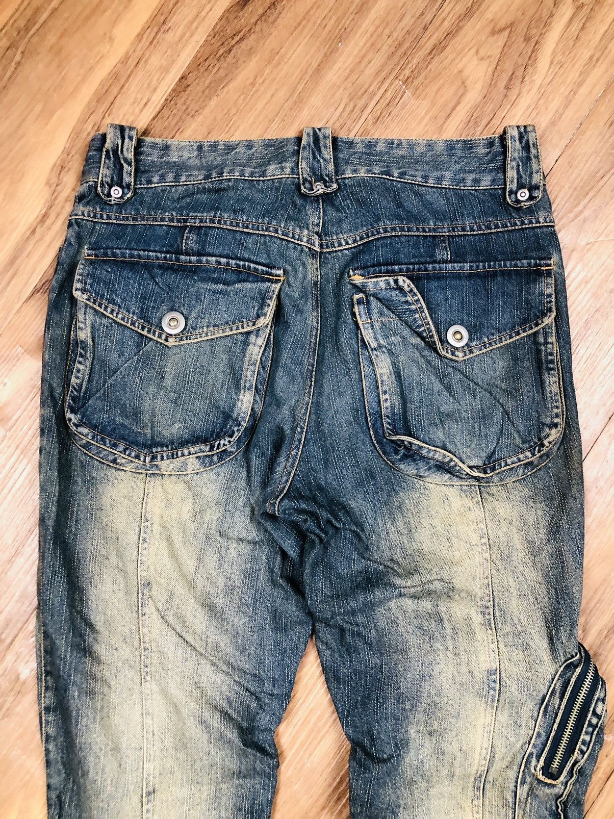 Japanese Brand Lav Y2k Multi-Pocket Cargo Flare Jeans (37) Size US 29 - 16 Thumbnail