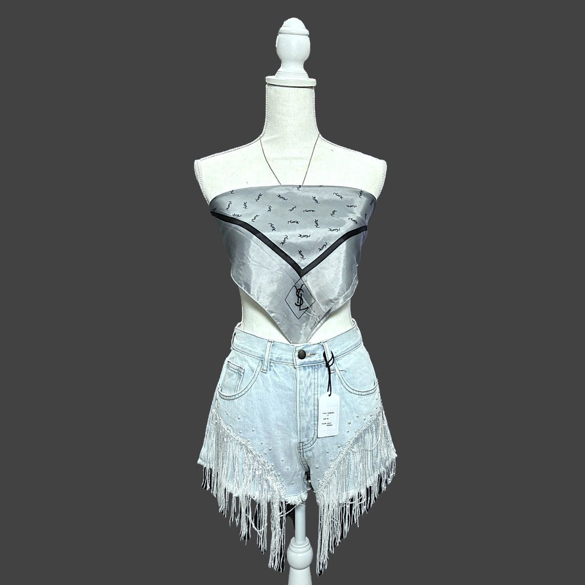 Other On Twelfth Women’s Light Indigo Sequin Denim Shorts Sz S Size 25" / US 0 / IT 36 - 3 Thumbnail