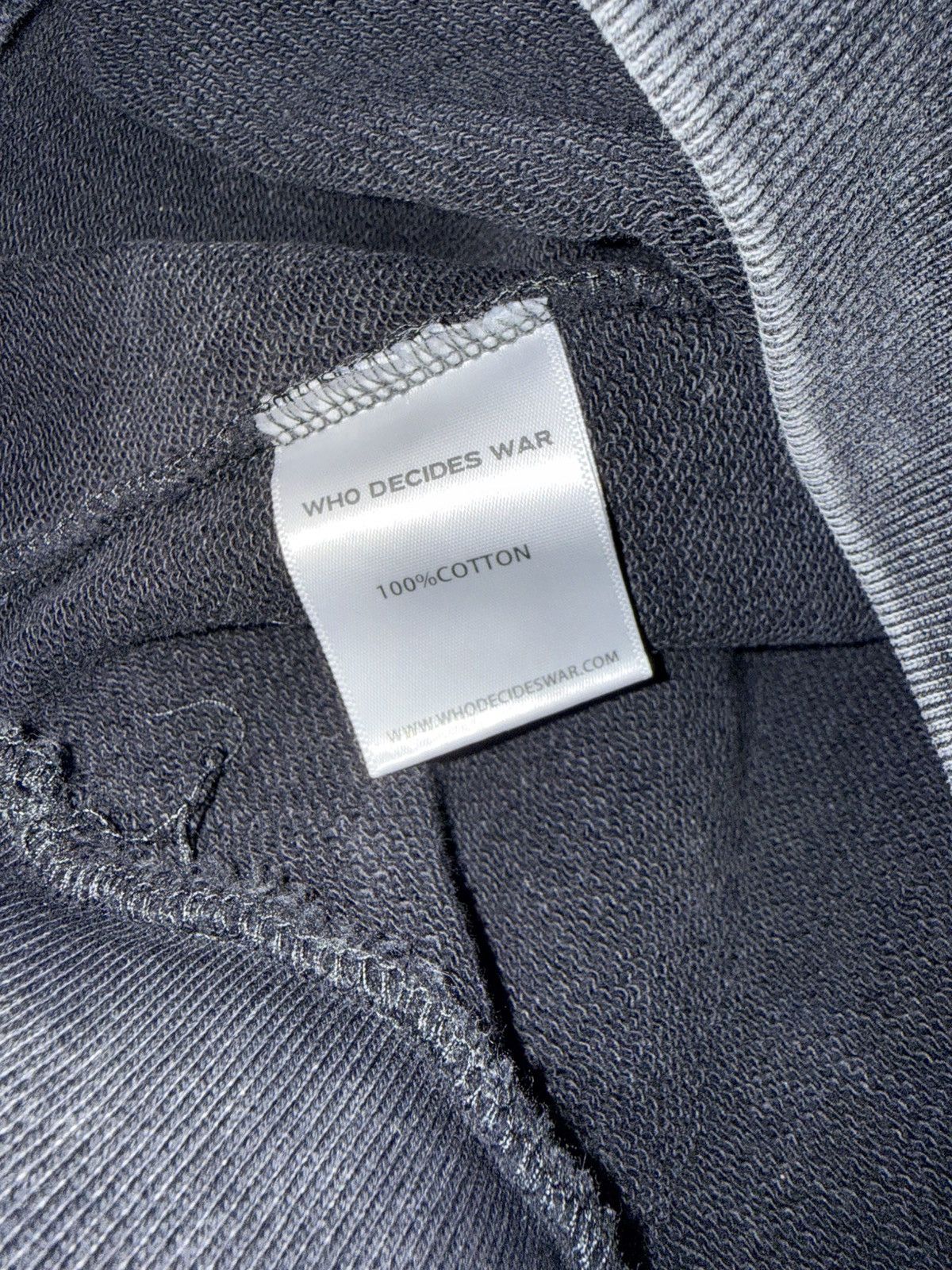 Who Decides War Who decides war Decent grey vintage sweater Size US XS / EU 42 / 0 - 4 Thumbnail
