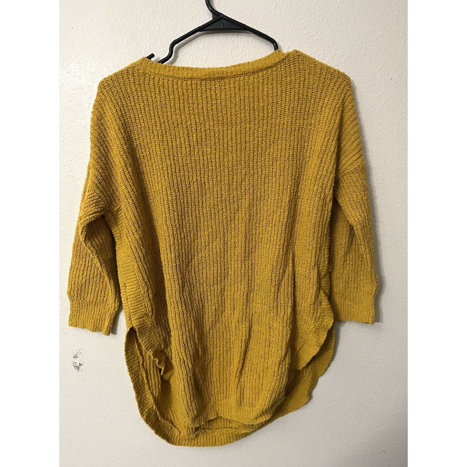 Express Express Womens Medium Yellow Round Neck Solid 3/4 Sleeve Sweater Top Solid Size M / US 6-8 / IT 42-44 - 3 Thumbnail
