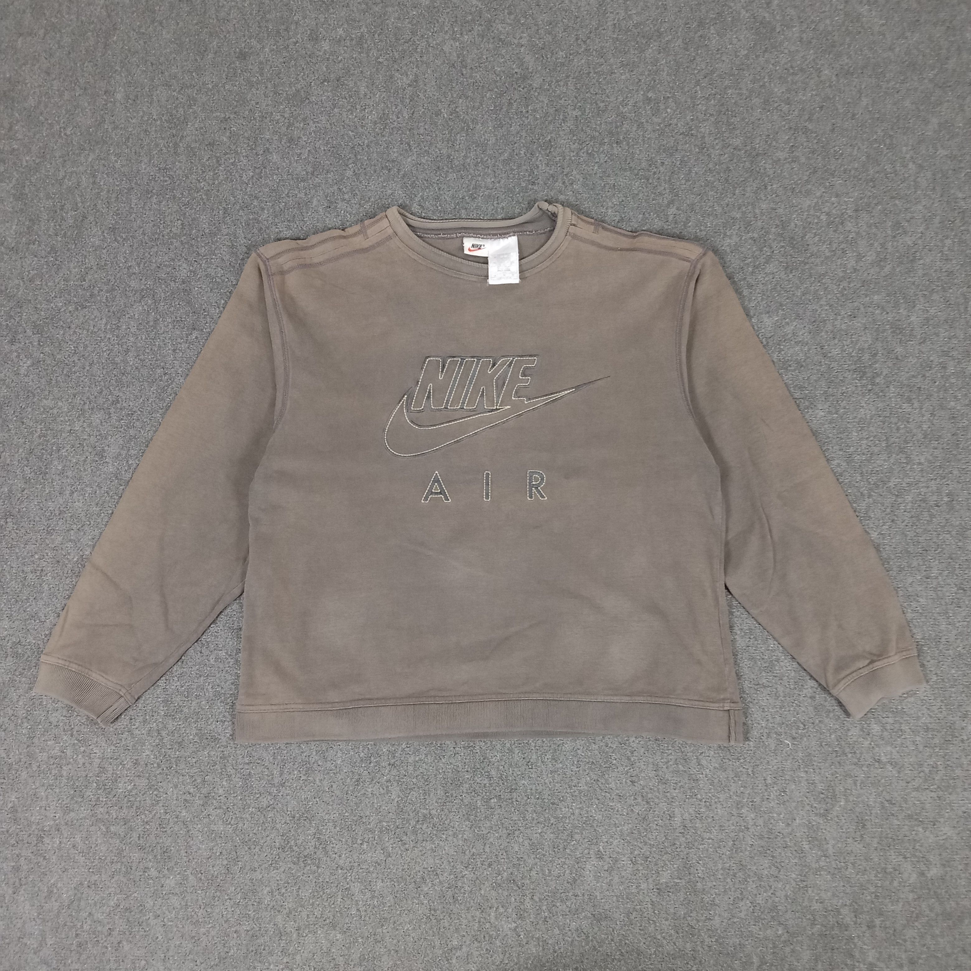 Nike × Vintage Nike Air Sportwear Style Embroidery Logo Sweatshirt Size US L / EU 52-54 / 3 - 1 Thumbnail