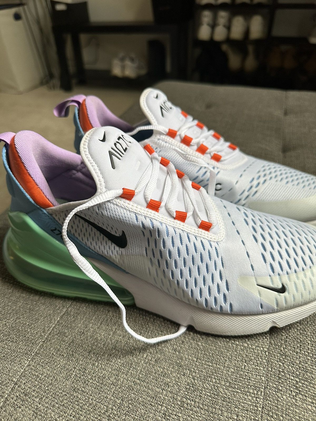 Nike Nike Air Max 270 Size US 11 / EU 44 - 1 Thumbnail