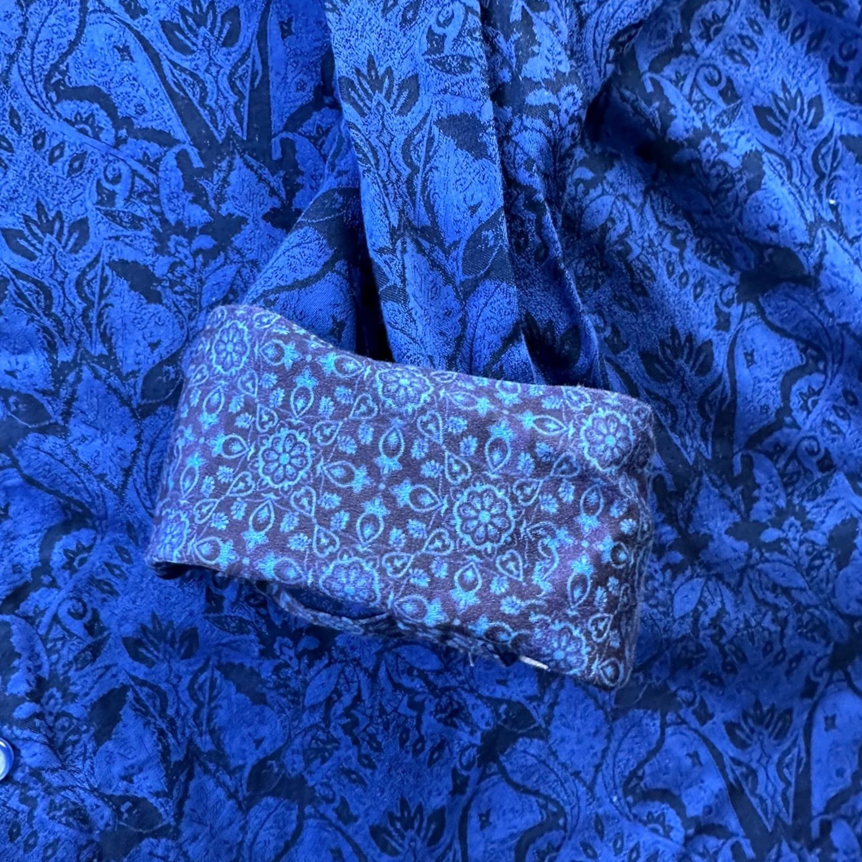 Robert Graham Robert Graham Shirt Mens 4XL Blue Paisley Button-Up Collar Long Sleeve Vintage? No, All Seasons, Classic Fit, Cotton, Button Size US XXL / EU 58 / 5 - 7 Thumbnail
