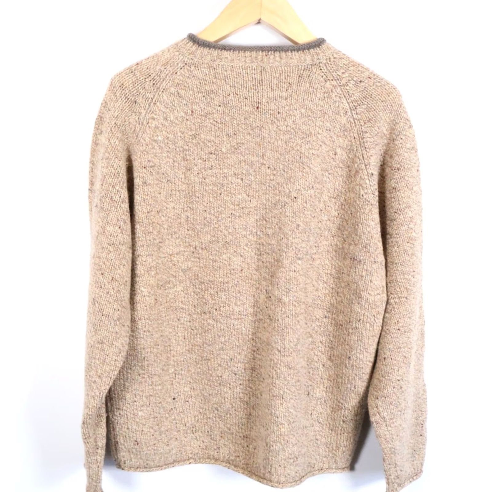 American Eagle Outfitters VINTAGE American Eagle Outfitters Sweater Mens Large Brown Wool V-Neck Pullover Knit Size US L / EU 52-54 / 3 - 2 Thumbnail