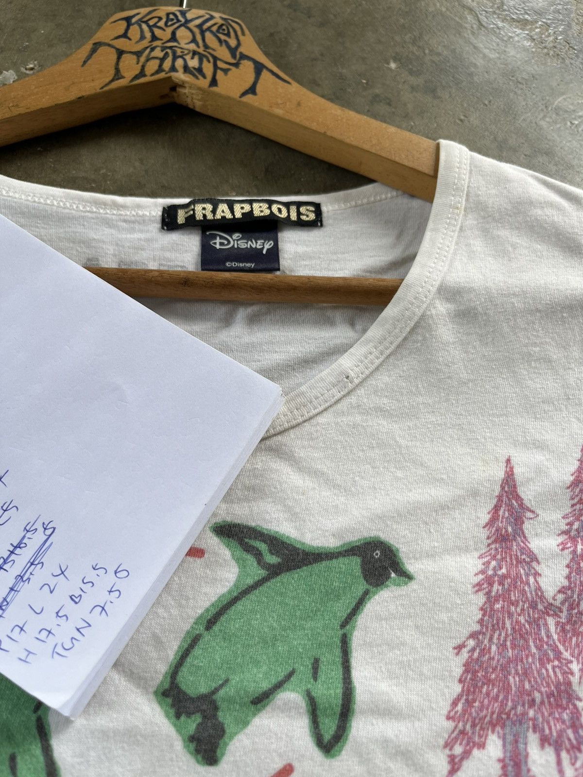 Disney × Frapbois × Japanese Brand FRAPBOIS X DISNEY BIG LOGO TEES JAPAN Size ONE SIZE - 5 Thumbnail