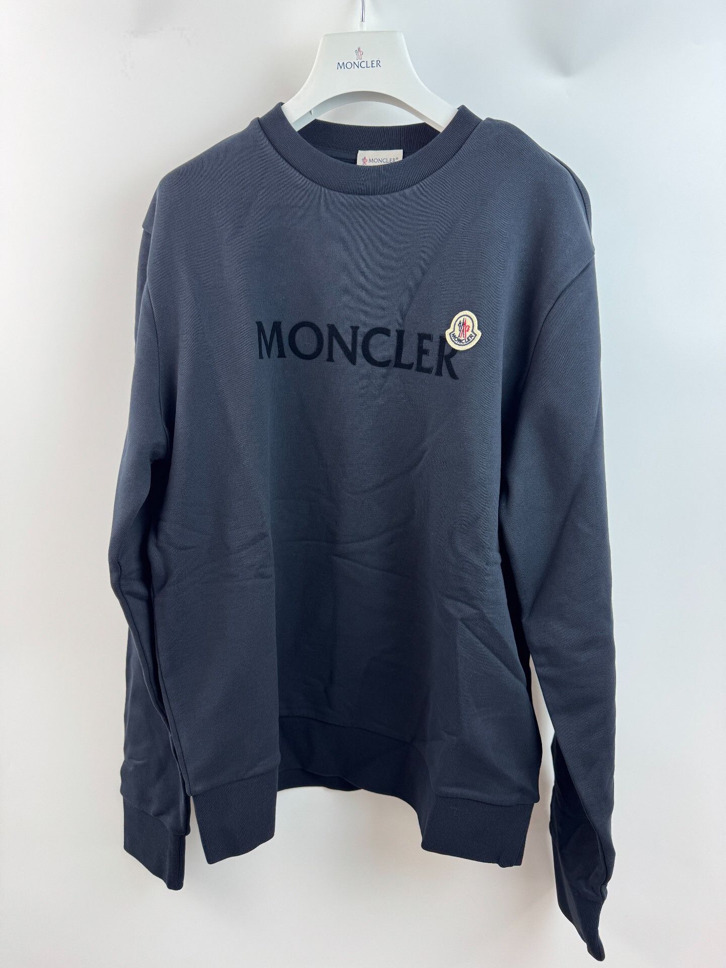 Moncler Moncler Flocked Logo Sweatshirt Size L Size US L / EU 52-54 / 3 - 1 Thumbnail