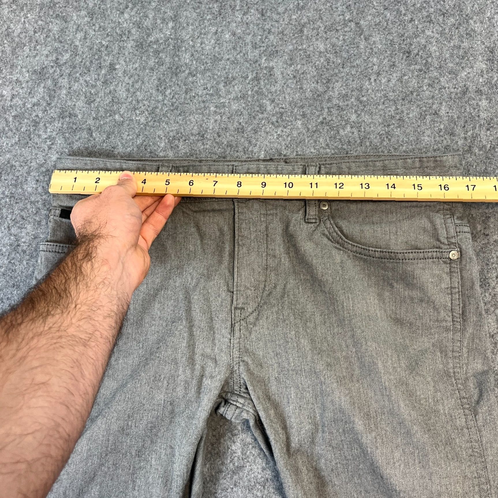 Hugo Boss HUGO BOSS Jeans Slim Tapered 34x30 Light Grey Denim 5-Pocket Preppy Men Size US 34 / EU 50 - 6 Thumbnail