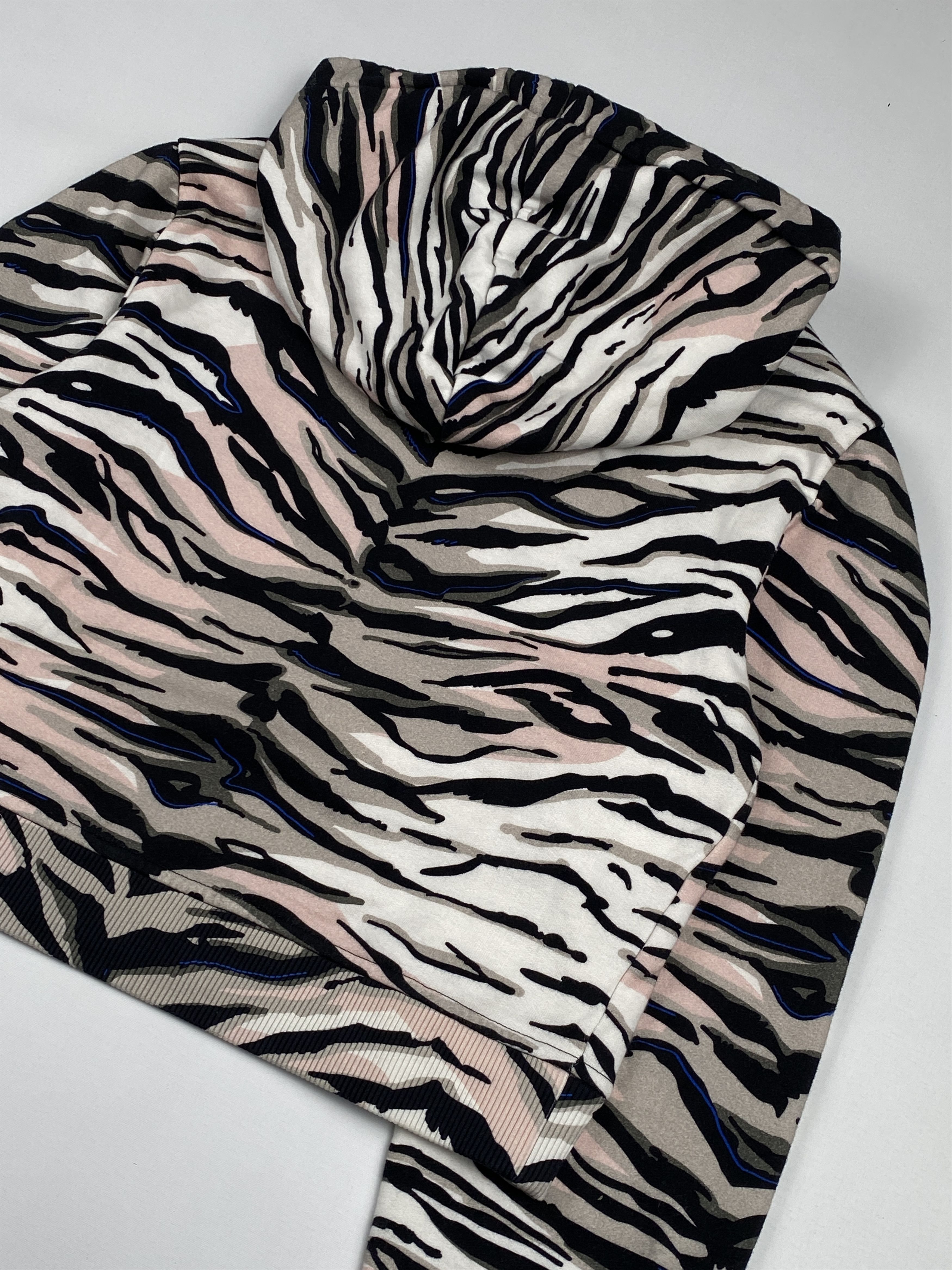 Fendi Zebra Patterned Cropped Hoodie Size XS / US 0-2 / IT 36-38 - 12 Thumbnail