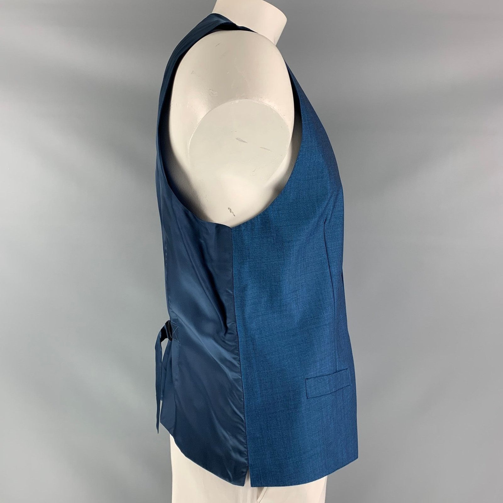 Dolce & Gabbana Size 46 Solid Wool & Mohair Buttoned Blue Vest Size 46R - 2 Thumbnail