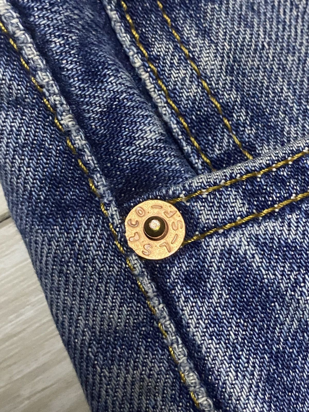 Vintagw Levis 508 90s Faded Wash Distressed Loose Jeans