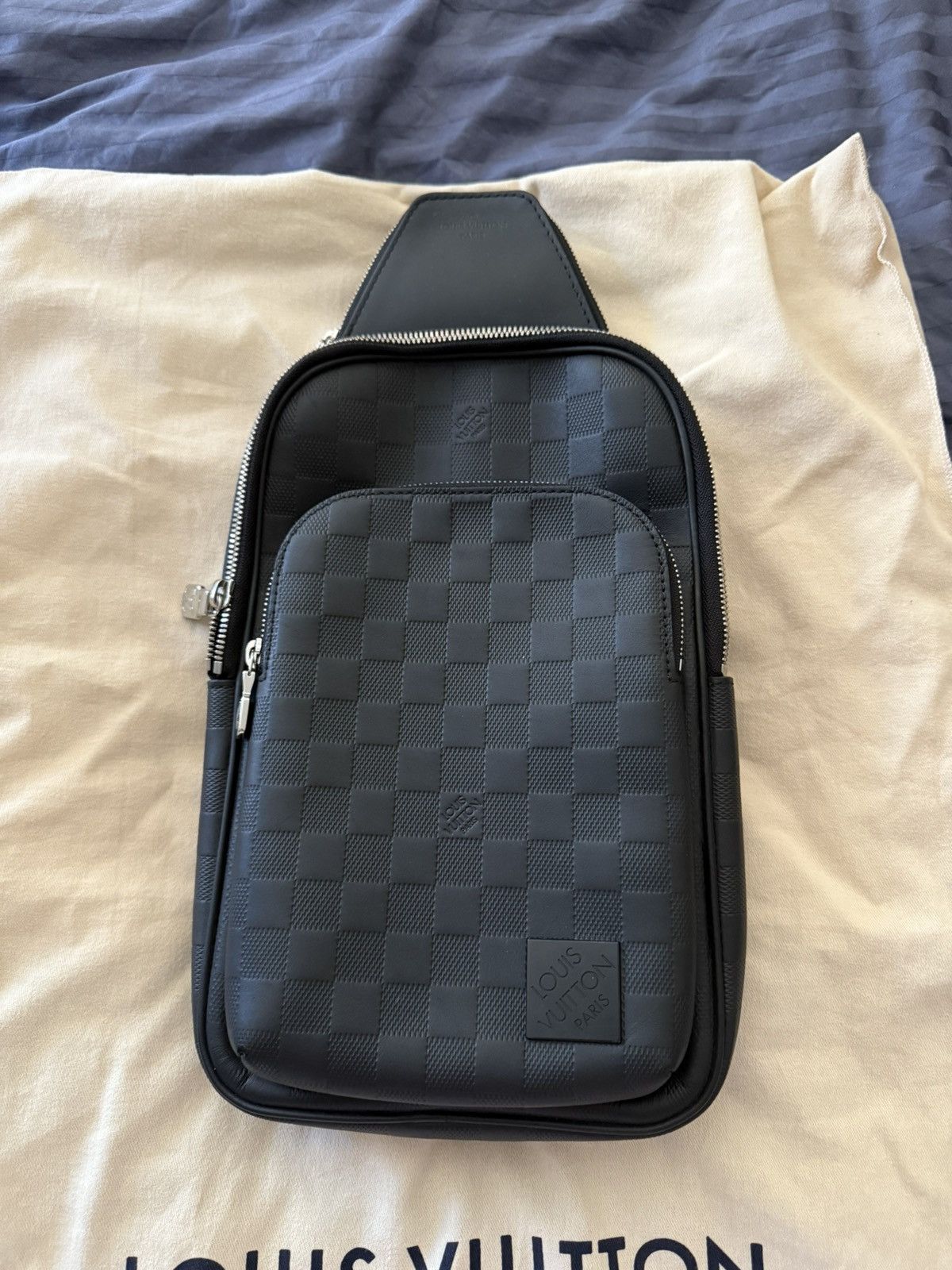 Louis Vuitton Louis Vuitton Sling Bag Size ONE SIZE - 1 Thumbnail