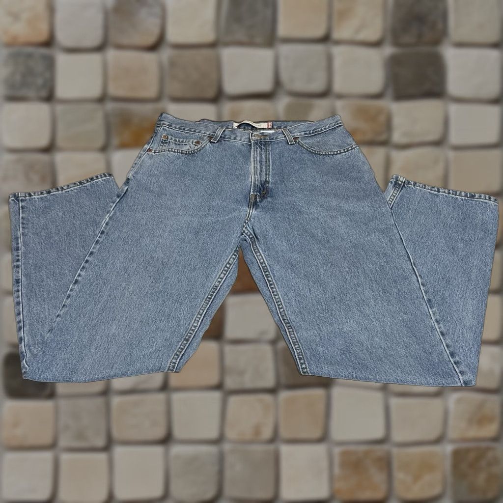 Levi's VINTAGE Levi's Jeans Mens 505 Straight Denim Blue 34x33 34x34 High Rise Grunge Y2K Mens Front Logo Button Zip Size US 34 / EU 50 - 1 Thumbnail