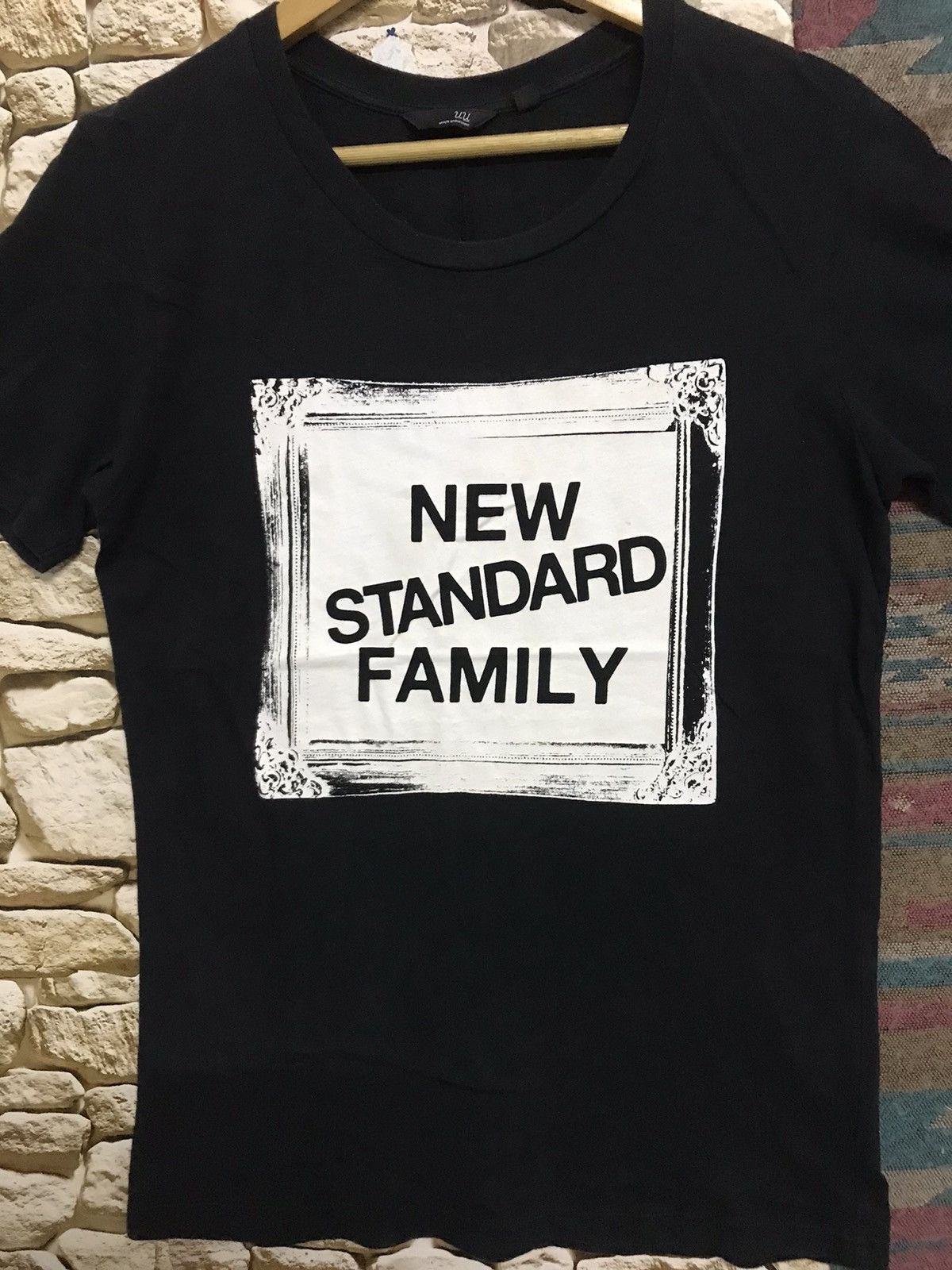 Undercover × Uniqlo Uniqlo Undercover New Standard Family Tees Size US M / EU 48-50 / 2 - 3 Thumbnail
