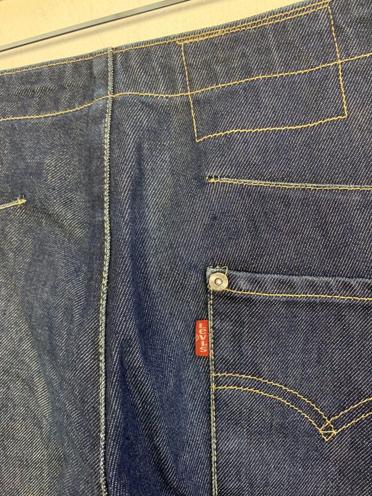 Levi's Hype Levis Engineered High Waisted Twisted Leg Indigo Denim Size 26" / US 2 / IT 38 - 8 Thumbnail