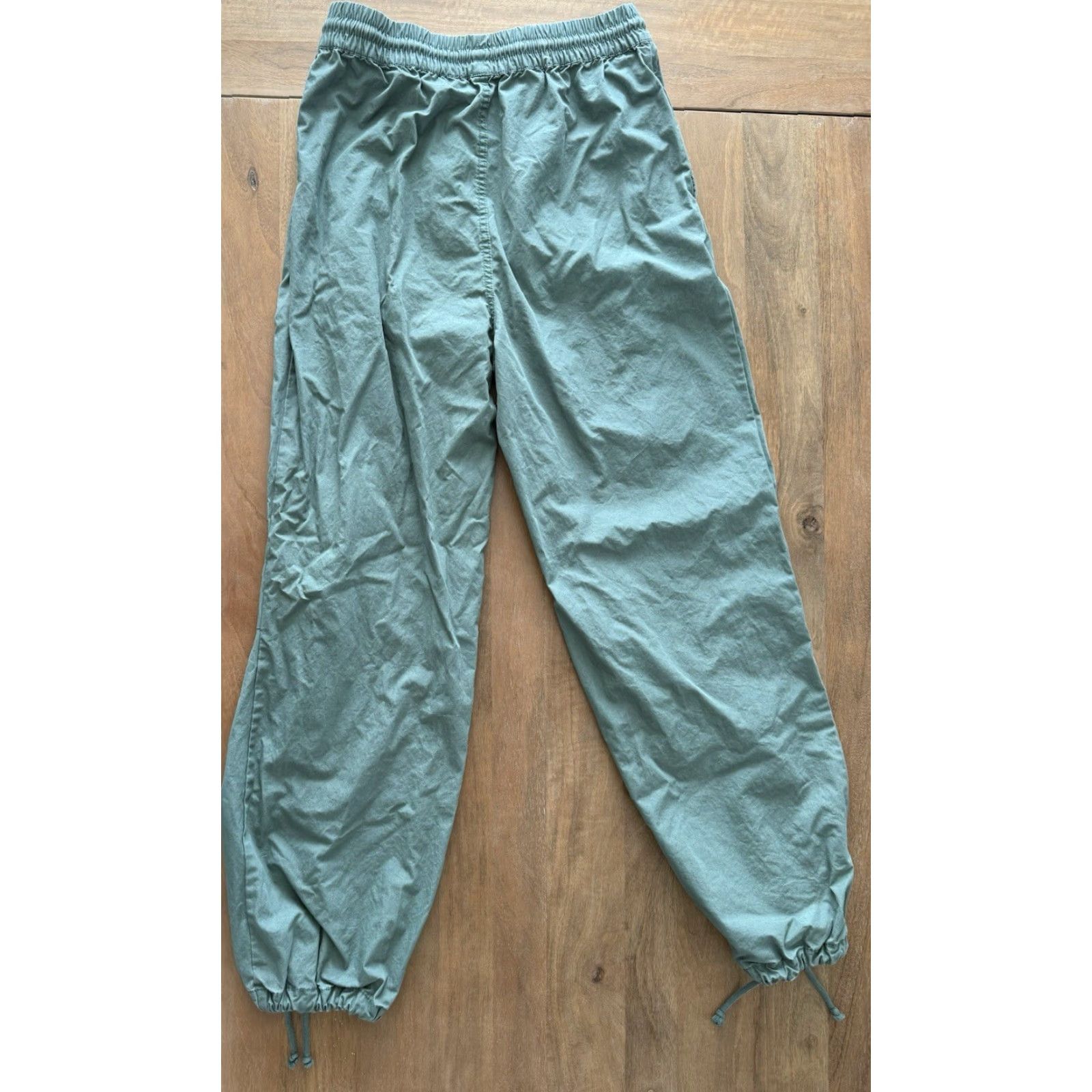 Aritzia Aritzia TNA Track Pants Womens XS Elastic Waist Drawstring Green Twill Jogger Pants City Hip Hop XS Womens Size 27" / US 4 / IT 40 - 2 Thumbnail