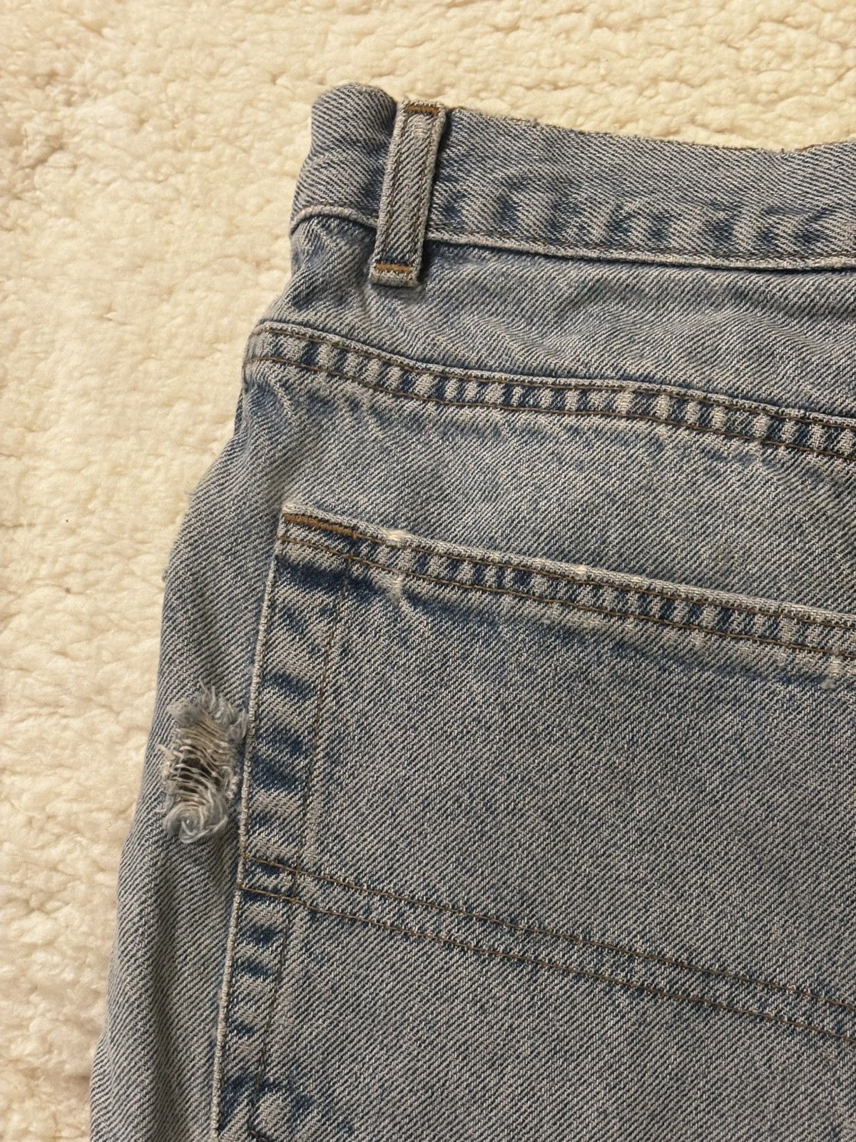 Tommy Hilfiger Men’s light washed distressed jeans0601 Size US 33 - 5 Thumbnail