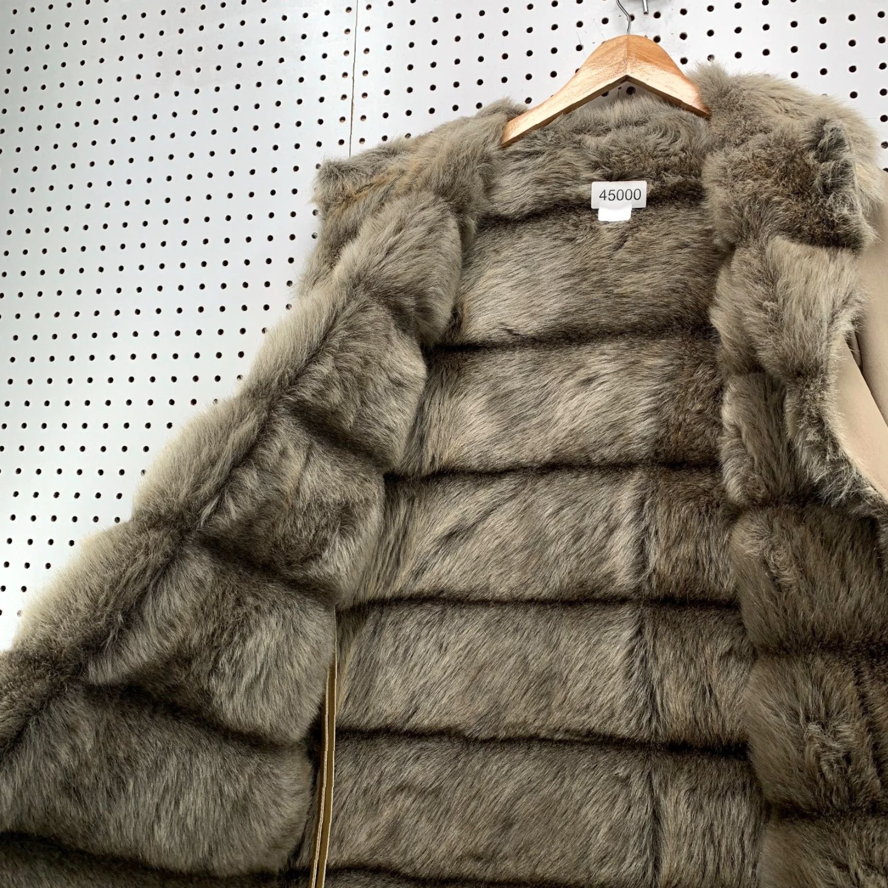 Vintage VINTAGE Montgomery Ward Trench Coat Womens Large Beige Faux Fur Penny Lane Coat Size L / US 10 / IT 46 - 7 Thumbnail
