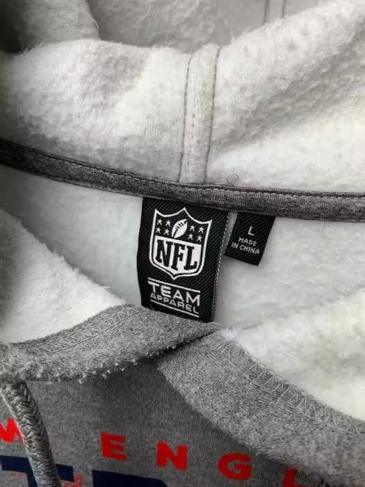 NFL NFL PATRIOTS hoodie size L color grey big logo hockey Size US L / EU 52-54 / 3 - 5 Thumbnail