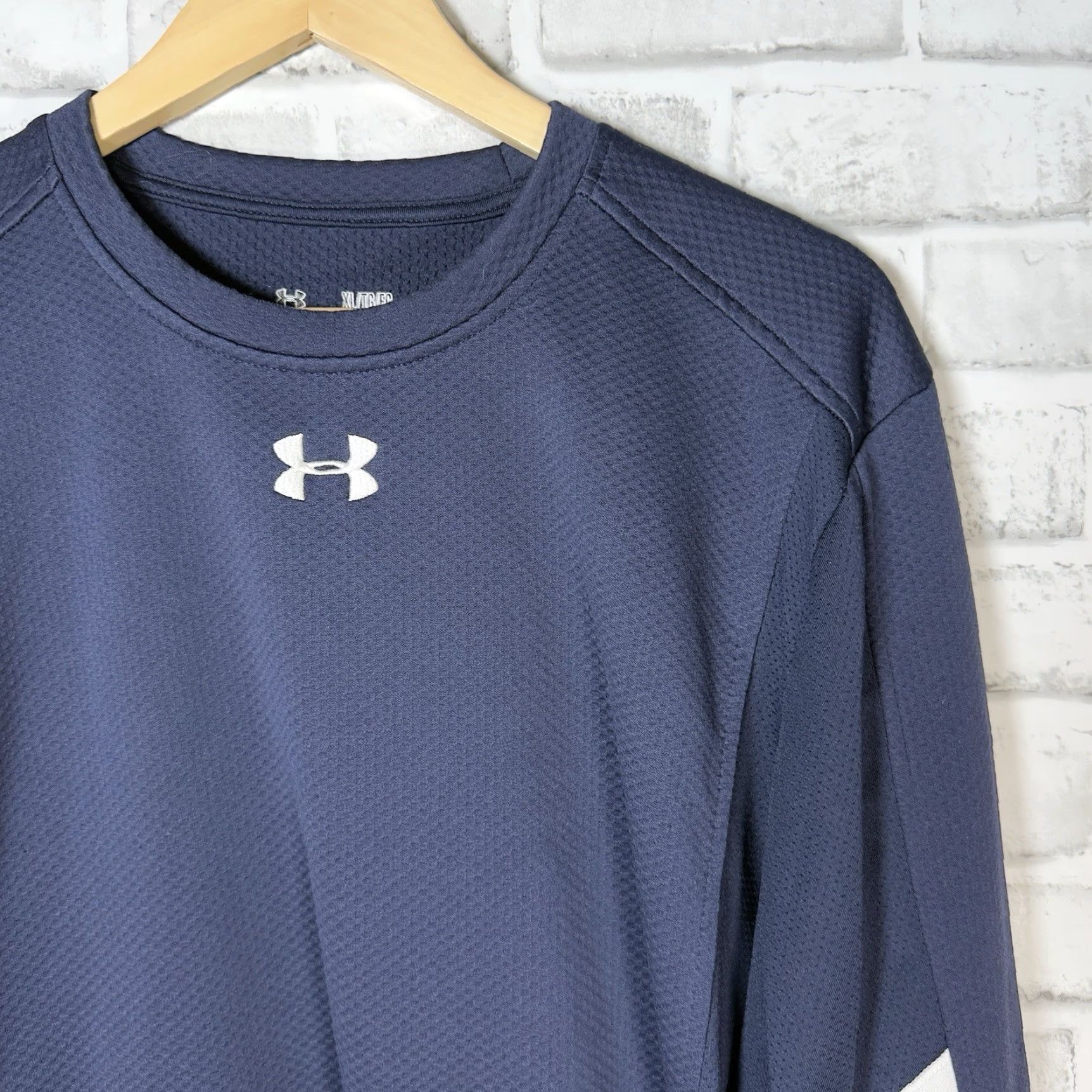 Under Armour VINTAGE Under Armour ColdGear Long Sleeve Shirt Men's XL Blue Activewear Size US XL / EU 56 / 4 - 2 Thumbnail