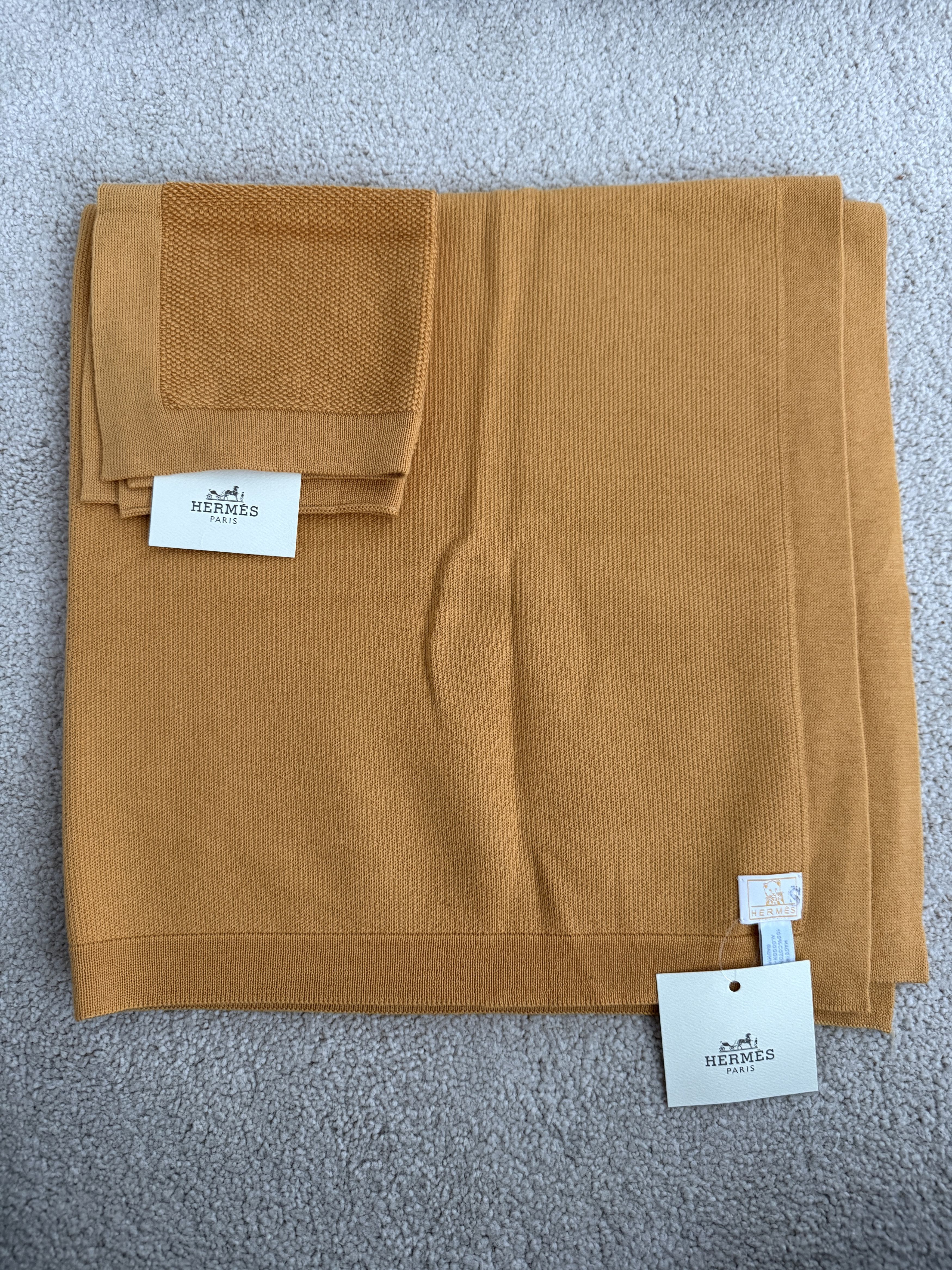Hermes Hermes Yellow Baby Towel Set - Great Holiday Gift - Sm & Med Size ONE SIZE - 1 Thumbnail