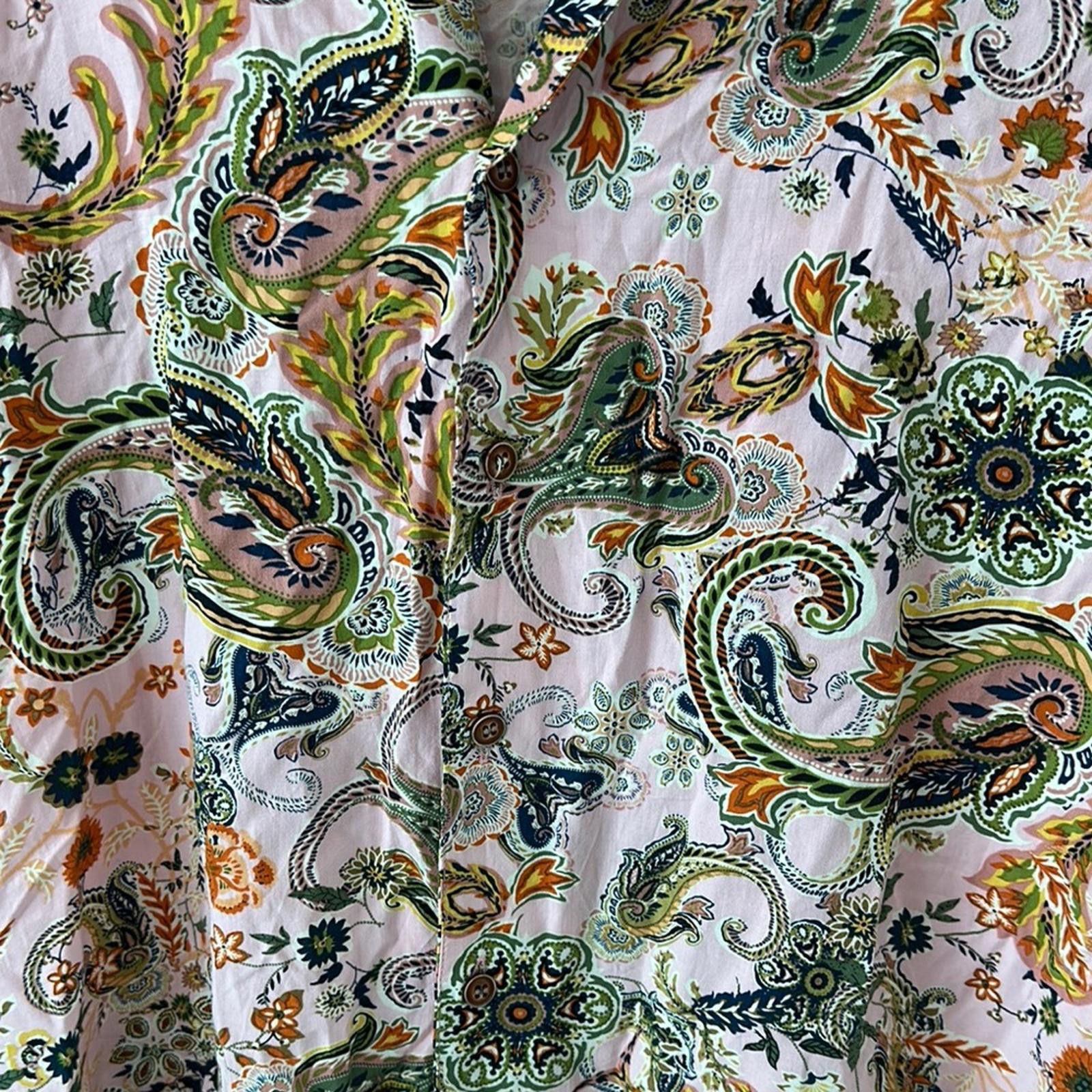 Designer Pink and Green Casual Button Down Shirt with Floral Print Size US S / EU 44-46 / 1 - 3 Thumbnail