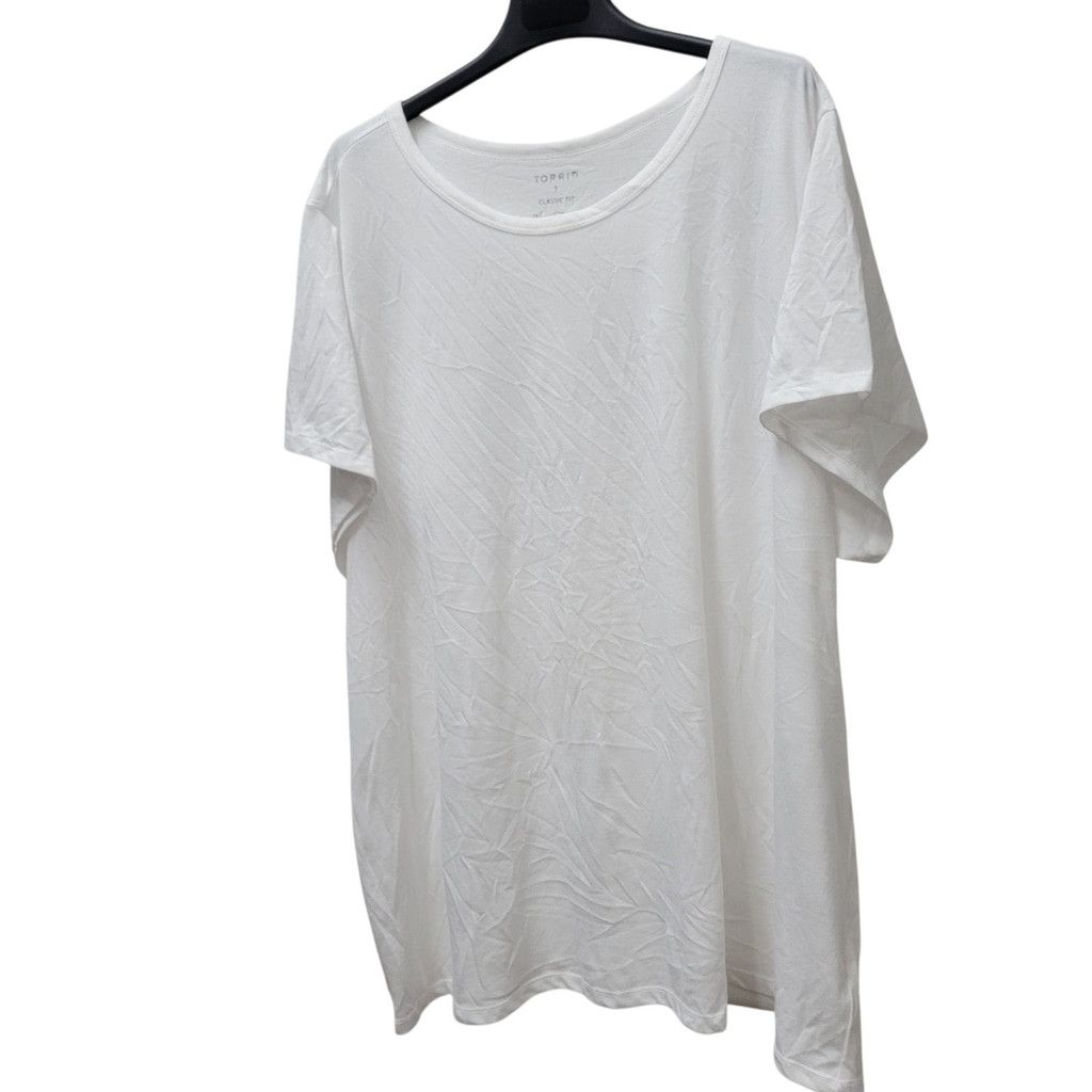 Torrid Torrid Women's Crewneck Short-Sleeve Classic Fit Polyester Size M / US 6-8 / IT 42-44 - 4 Thumbnail