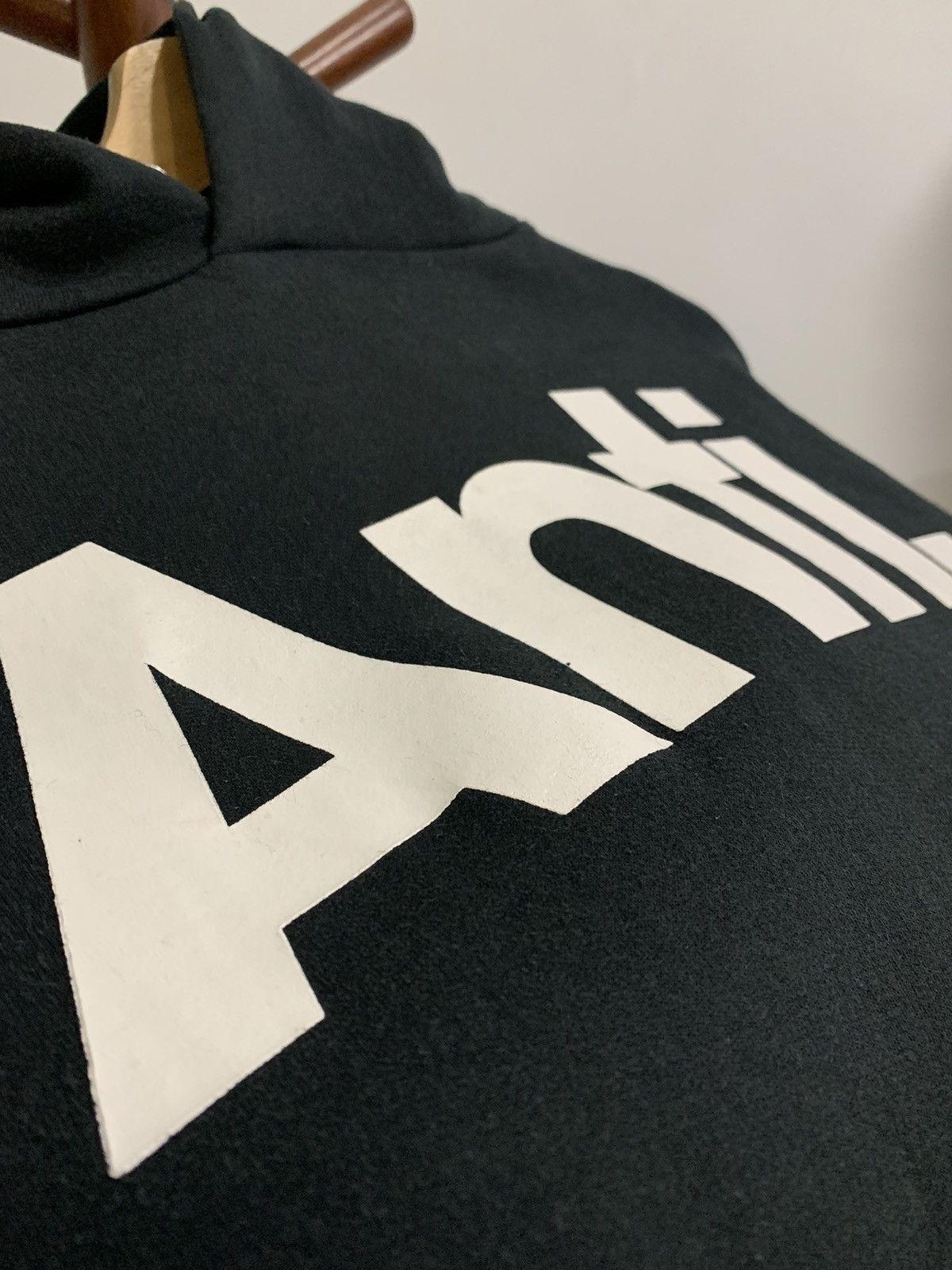 Vintage Vintage Anti. Hoodie Size US S / EU 44-46 / 1 - 12 Thumbnail