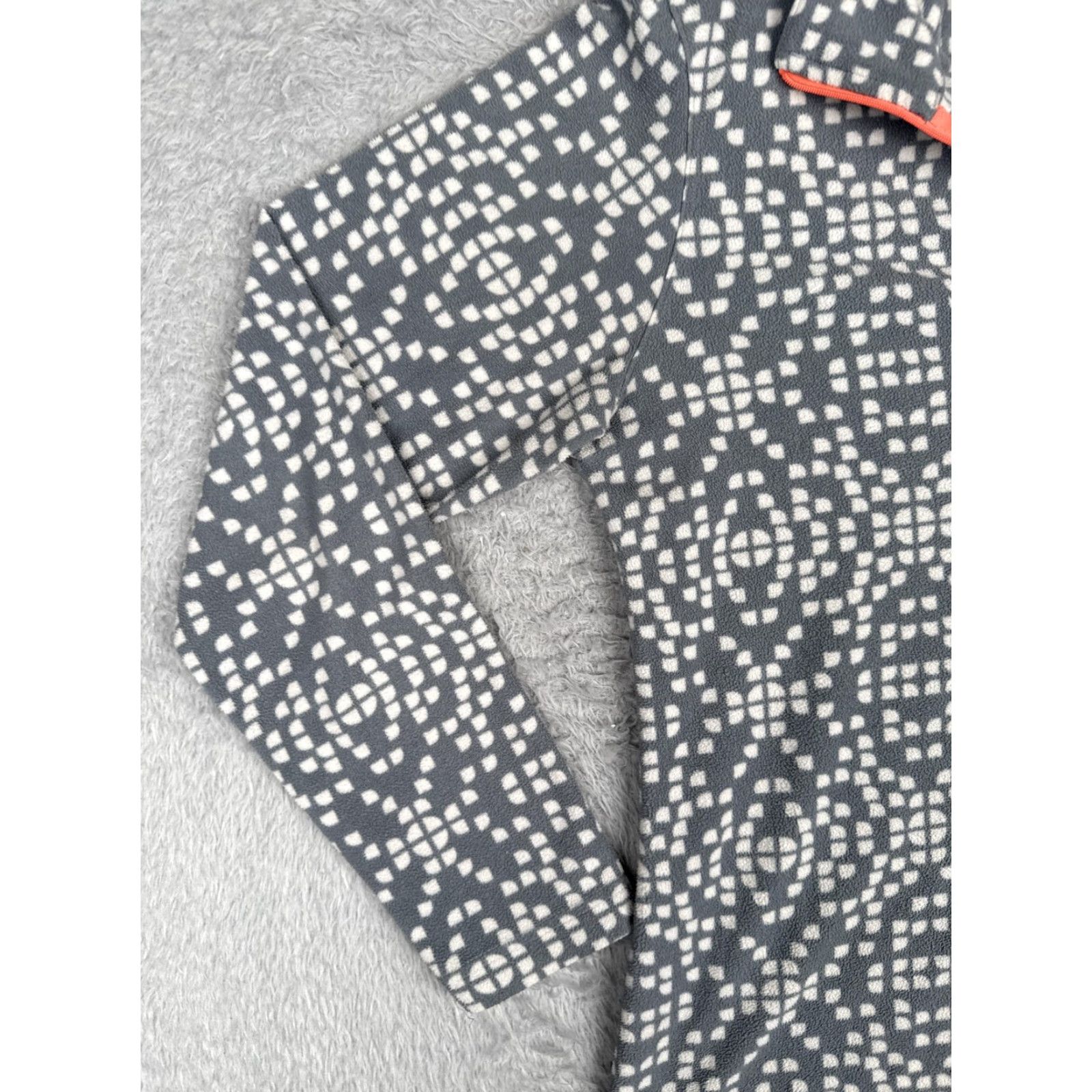 Vintage Columbia Sweater Women Large Gray White Geometric Print 1/4 Zip Fleece Pullover Outdoor Casual Womens Size L / US 10 / IT 46 - 3 Thumbnail
