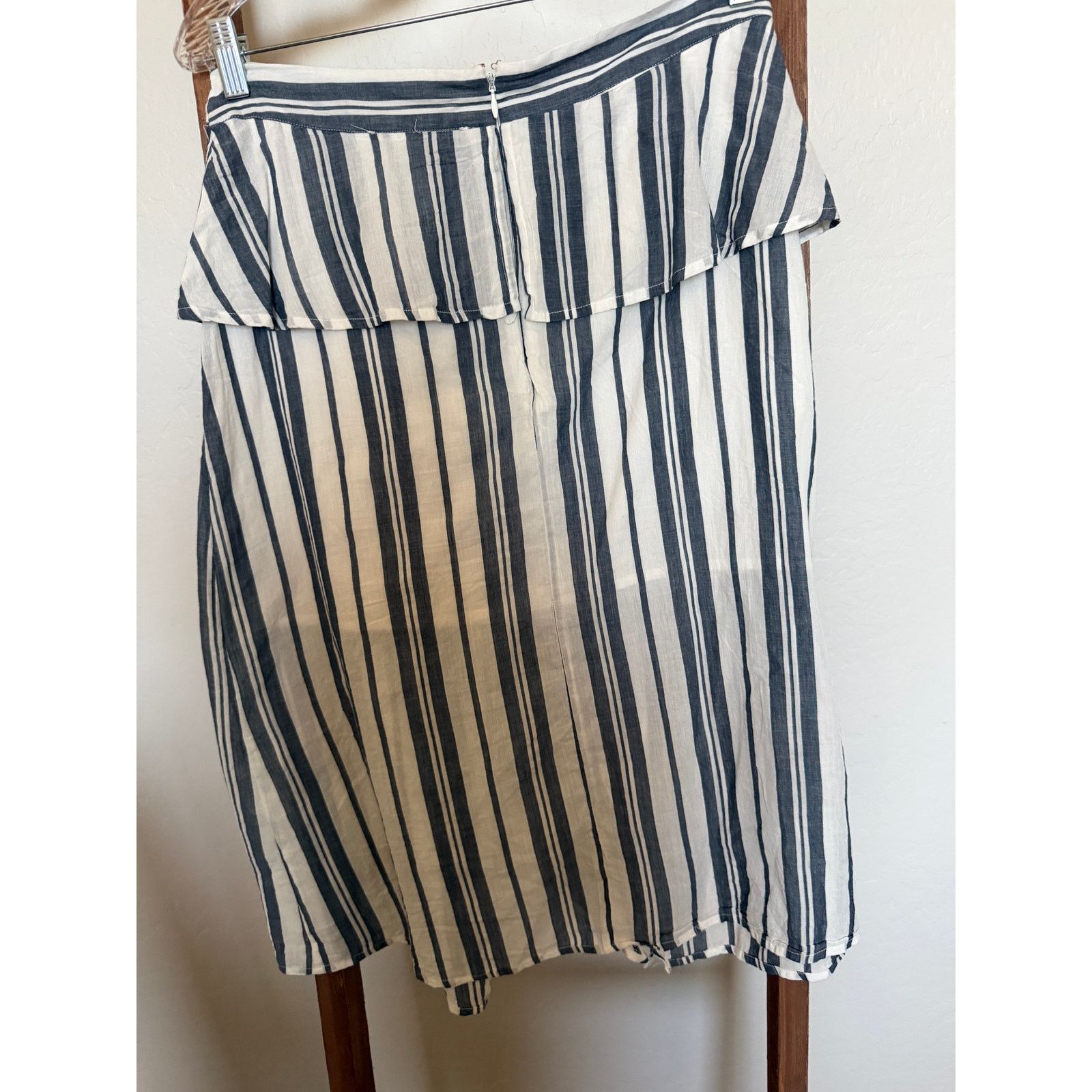 Barker Walter Baker asymmetrical blue and white stripe skirt. Size 30" / US 8 / IT 44 - 6 Thumbnail