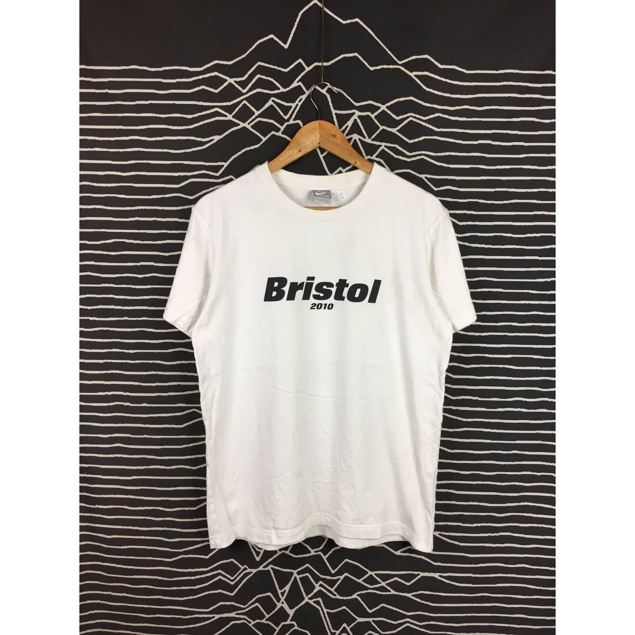 F.C.R.B × Nike × Vintage Nike Sportswear FCRB FC Real Bristol Spell Out Tee Size US M / EU 48-50 / 2 - 2 Thumbnail