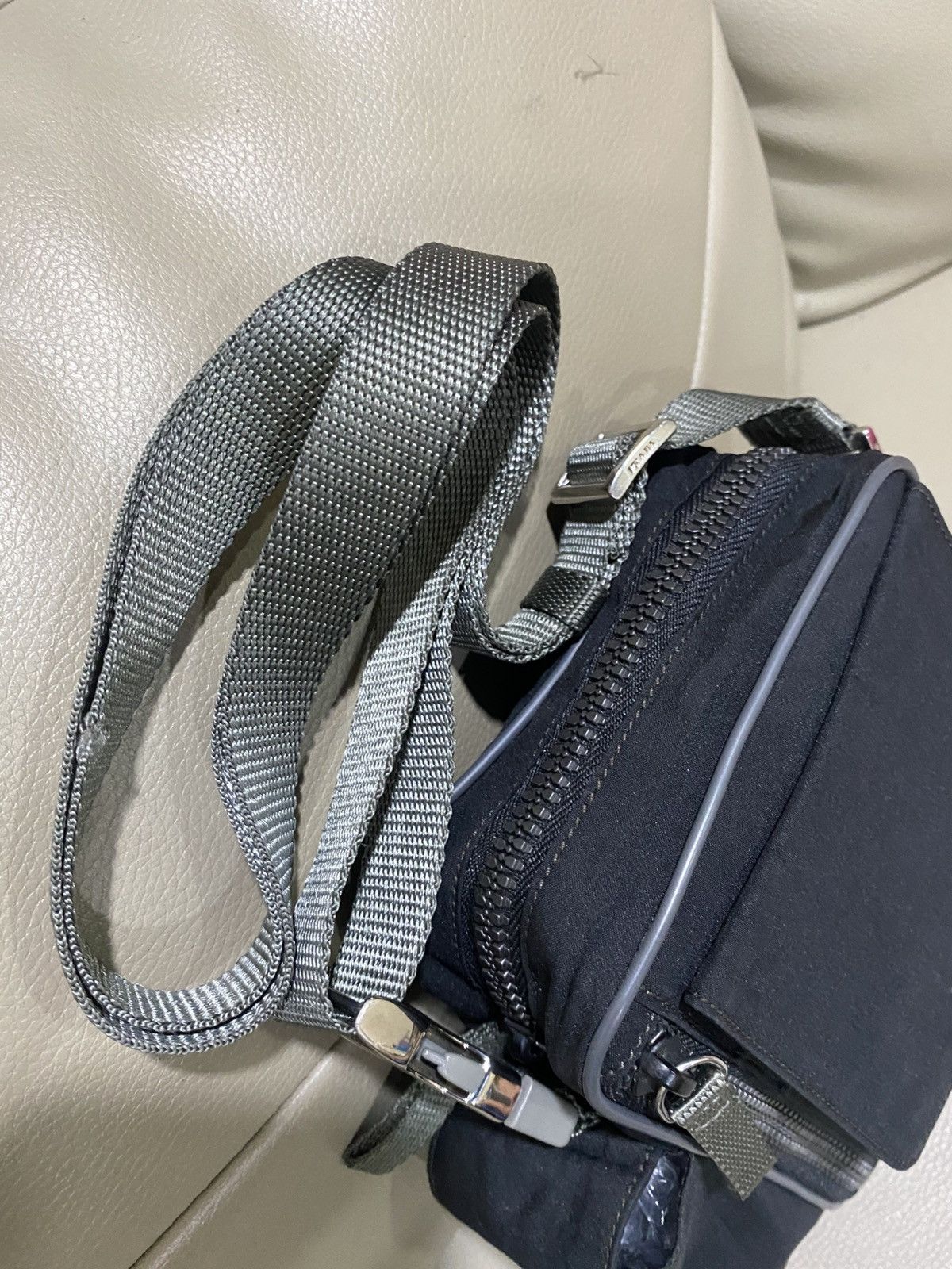 Prada Authentic Prada Sling Art.4VA337 Mat.JAY Bag Size ONE SIZE - 5 Thumbnail