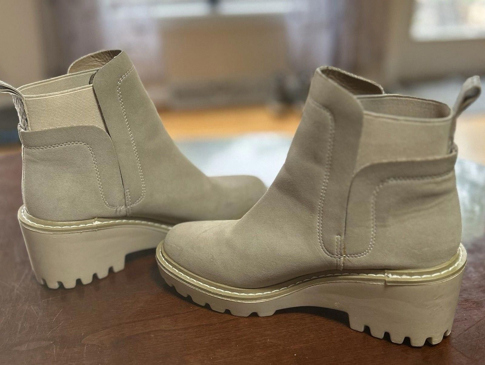 Other Catherine Malandrino Cream Buckle Boots Womens sz 7.5 Size US 7.5 / IT 37.5 - 2 Thumbnail
