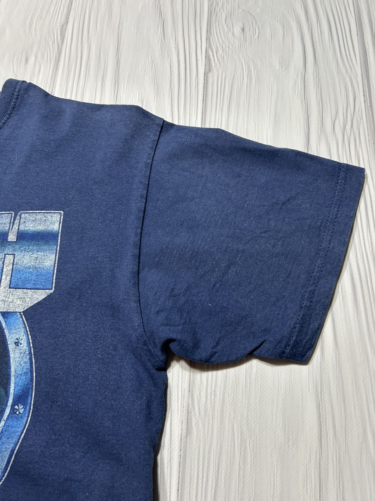 Band Tees Vintage Rush Fly By Night Album T-Shirt Size M Size US M / EU 48-50 / 2 - 8 Thumbnail