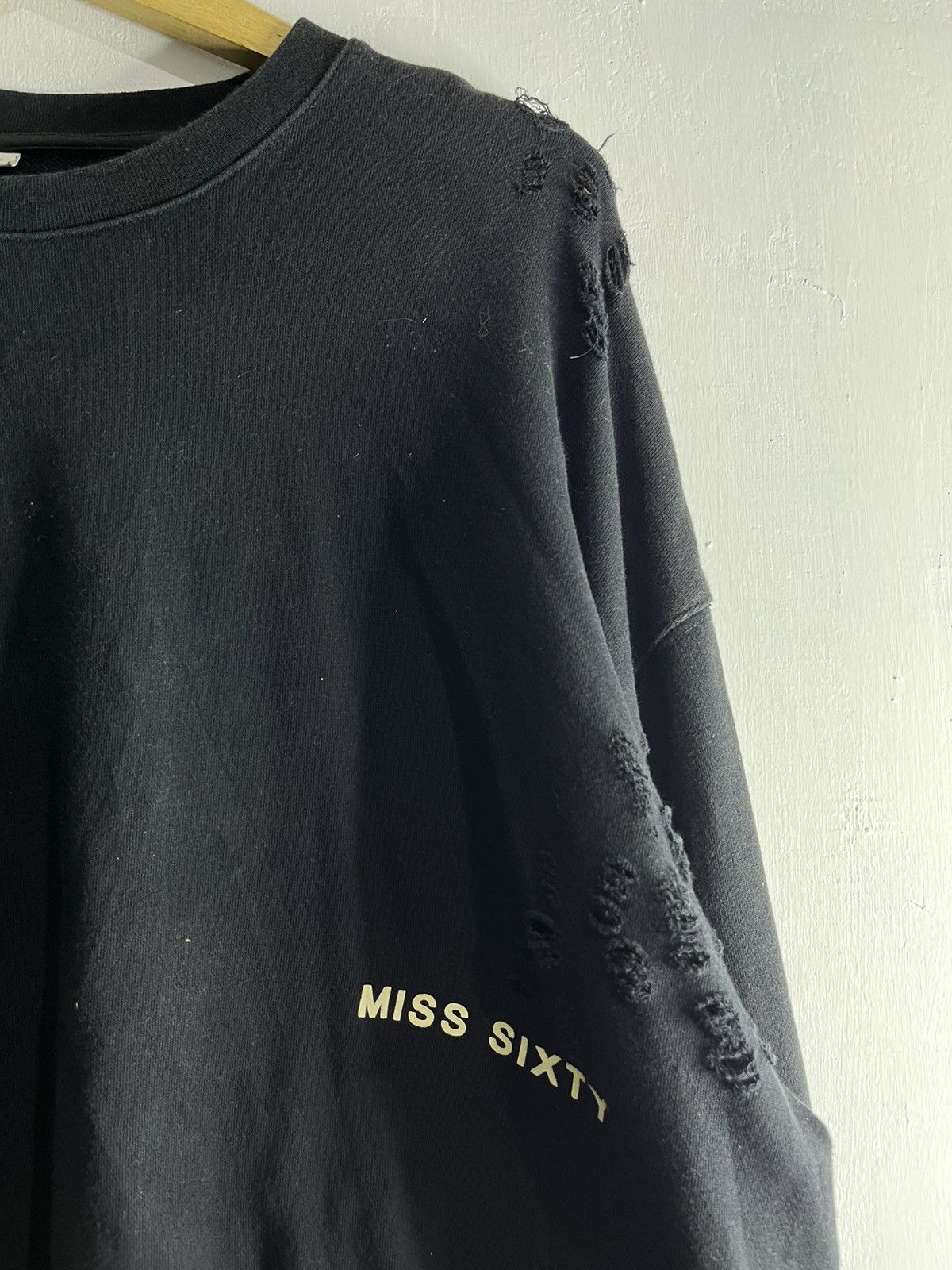 Miss Sixty 2000s miss sixty distressed sweatshirts Size XL / US 12-14 / IT 48-50 - 4 Thumbnail